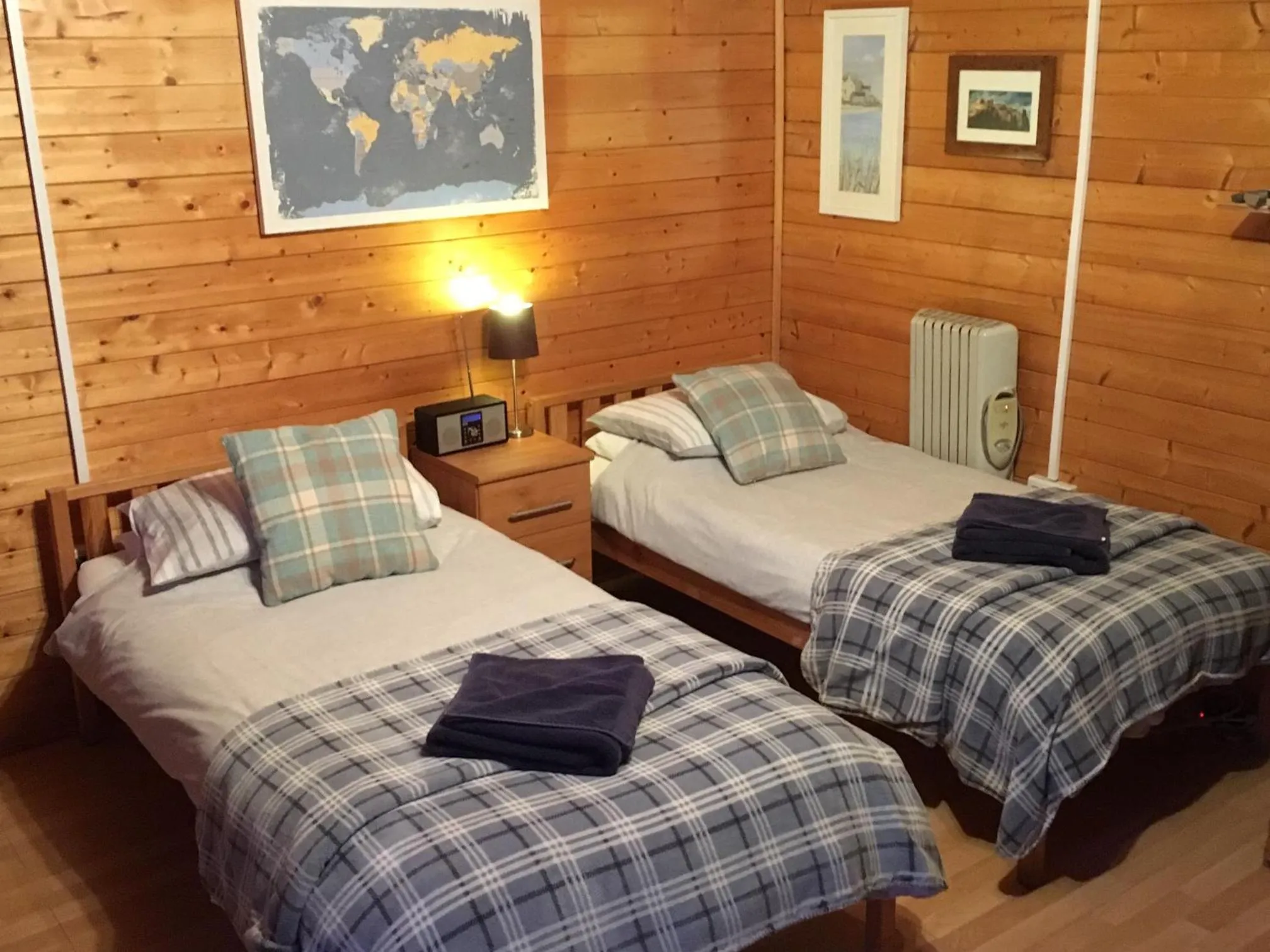Bedroom, Bed in The Theberton Lion