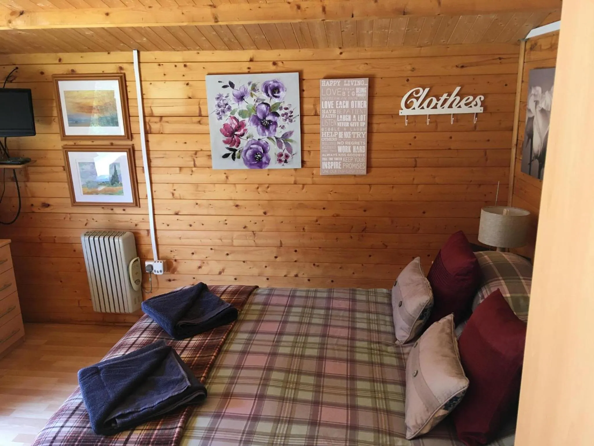 Bed in The Theberton Lion