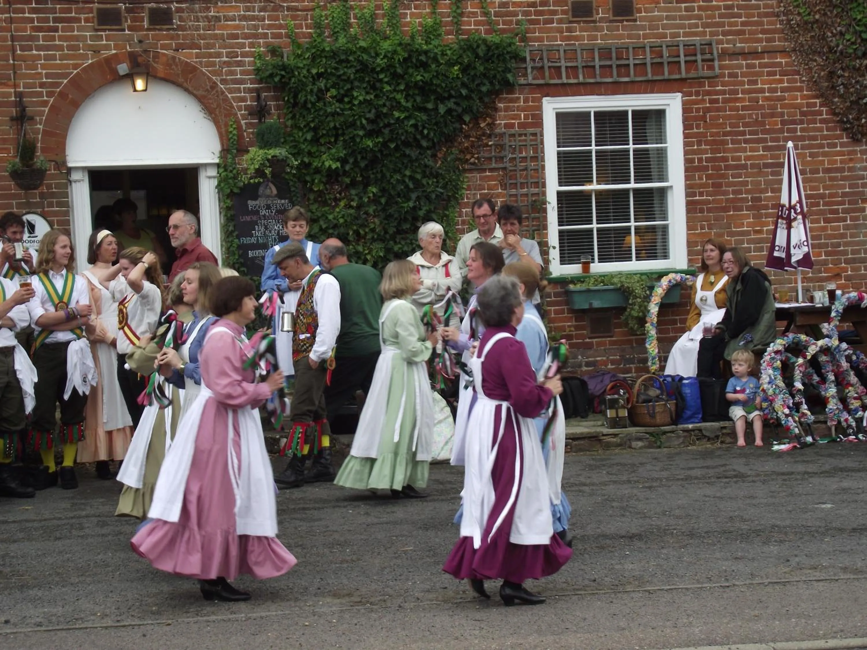 Facade/entrance in The Theberton Lion