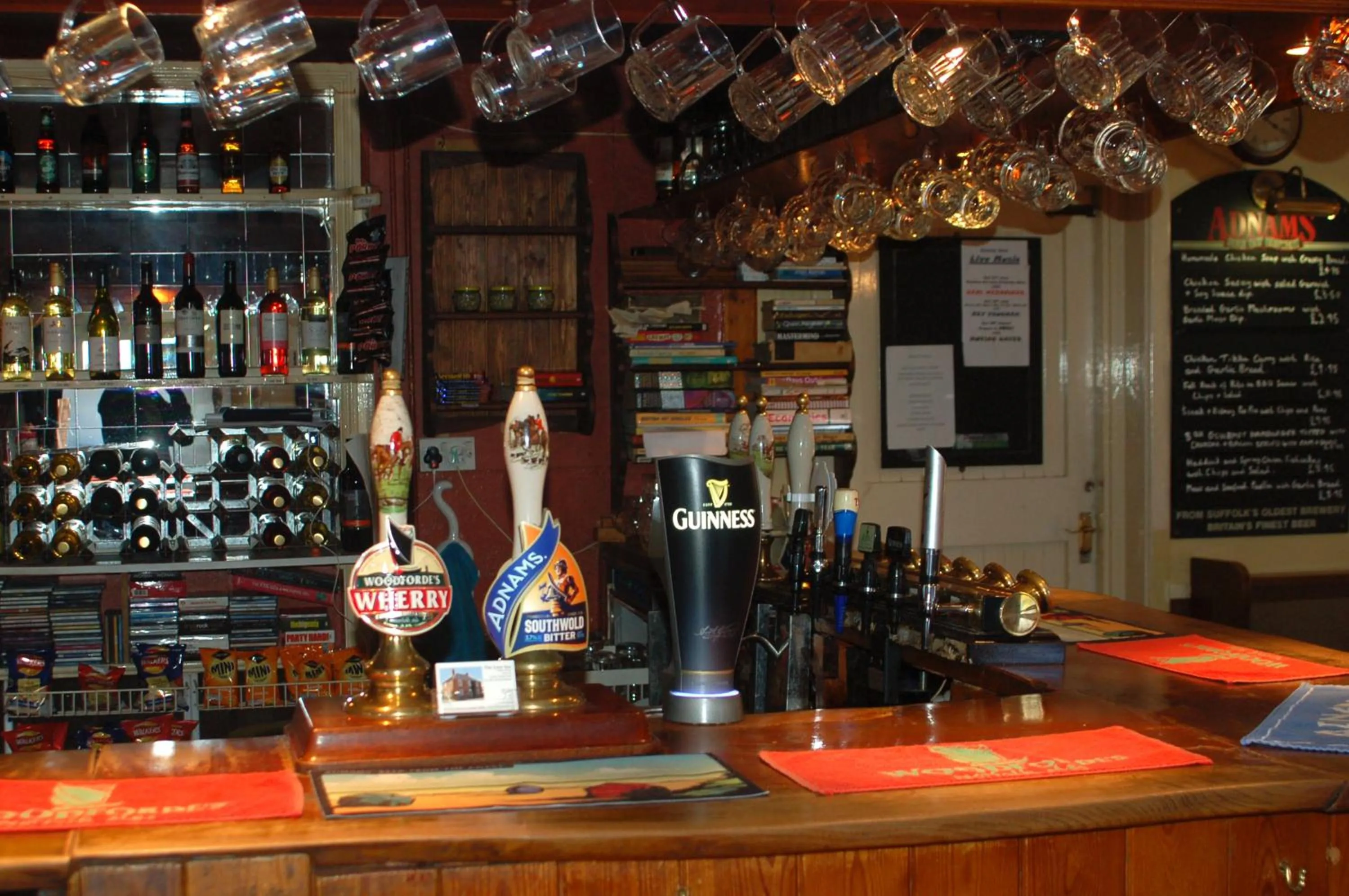 Restaurant/places to eat in The Theberton Lion