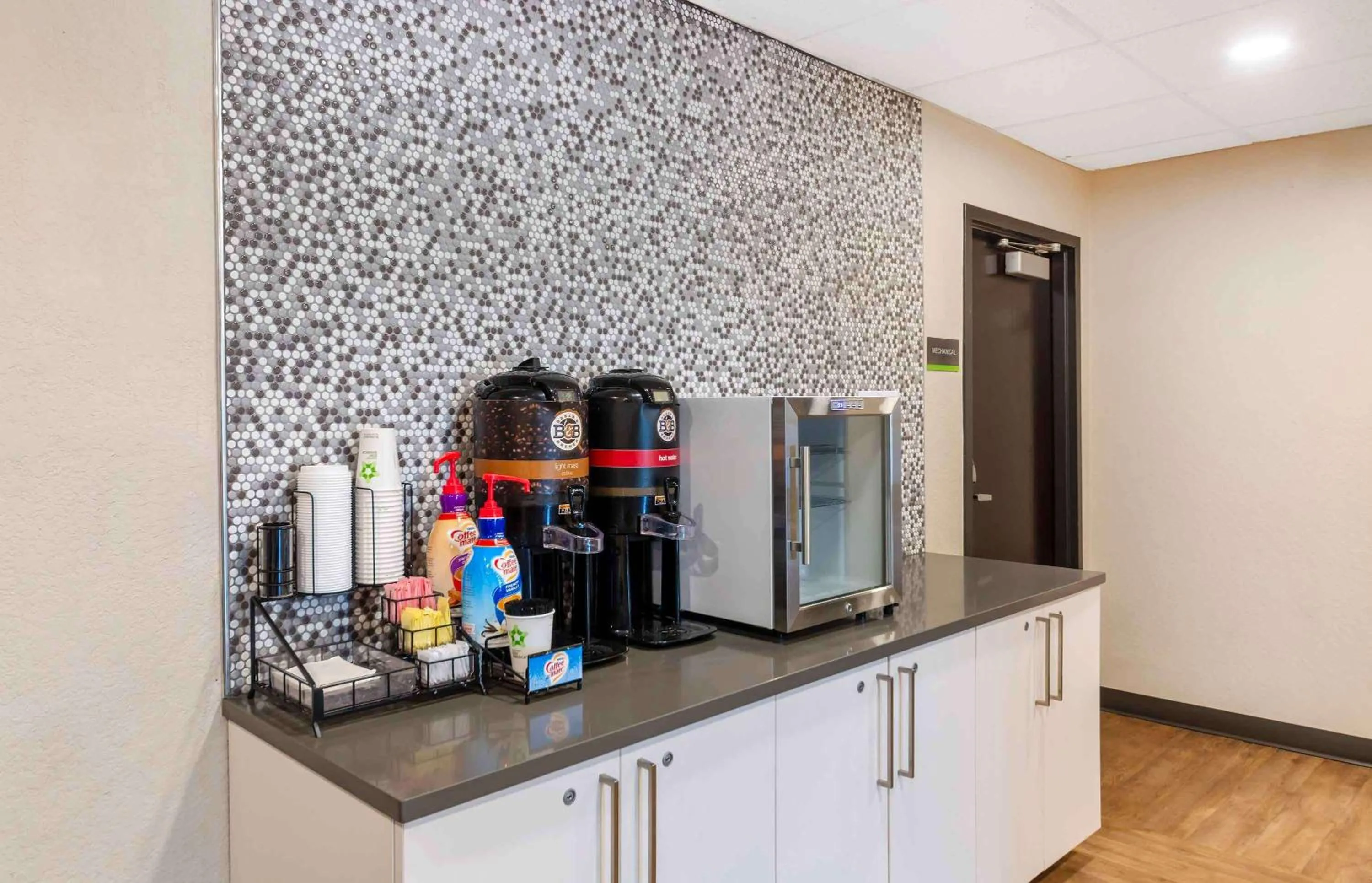 Breakfast in Extended Stay America Premier Suites - Fort Lauderdale - Deerfield Beach