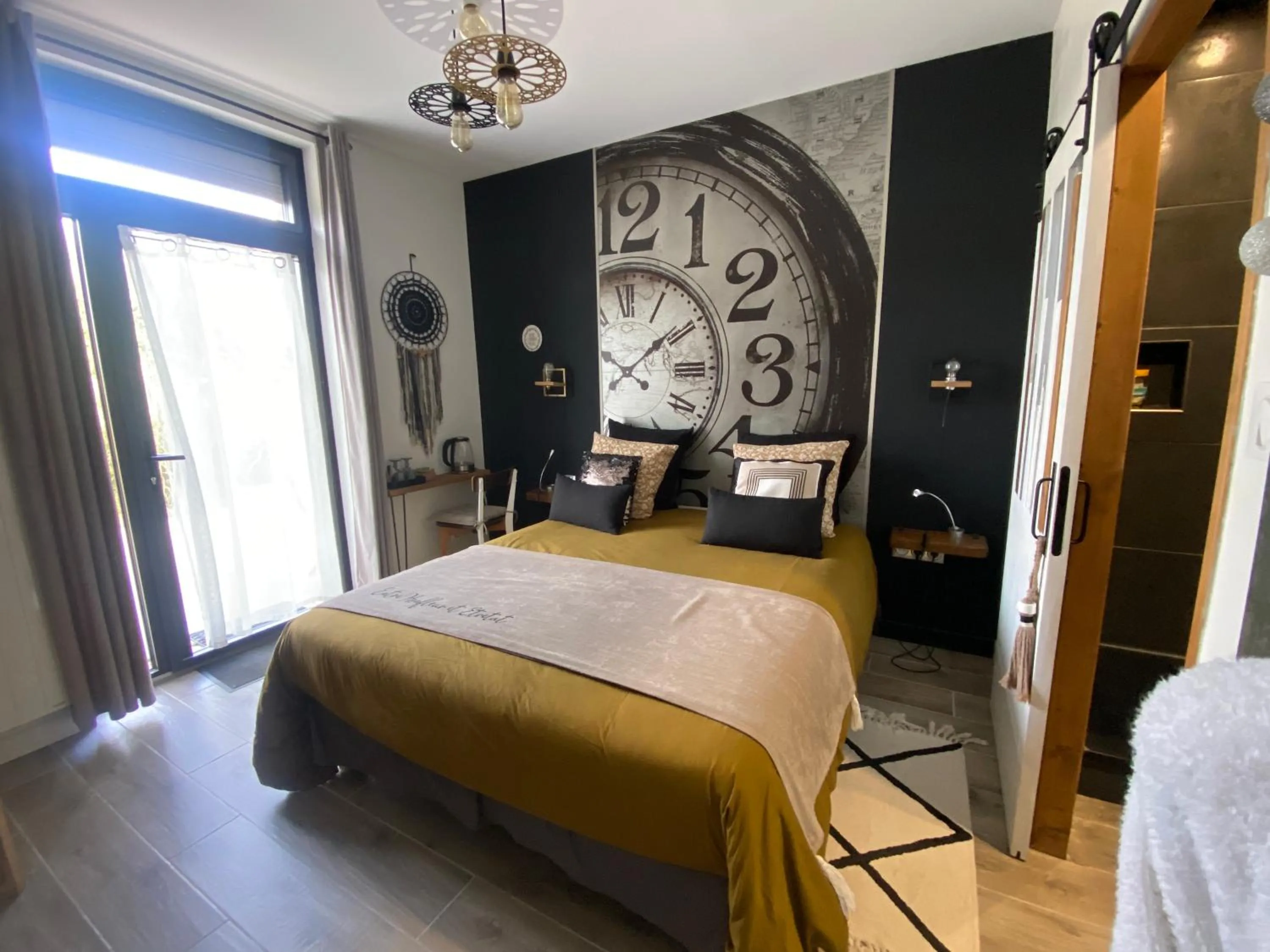 Bed in Entre Honfleur et Etretat