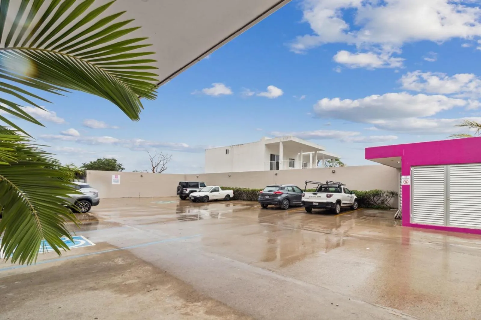 Property building in Hotel Yeah Rincón de Guayabitos