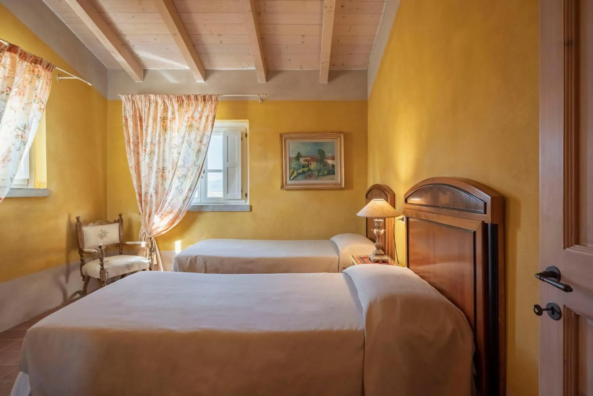 Bed in Guadalupe Tuscany Resort
