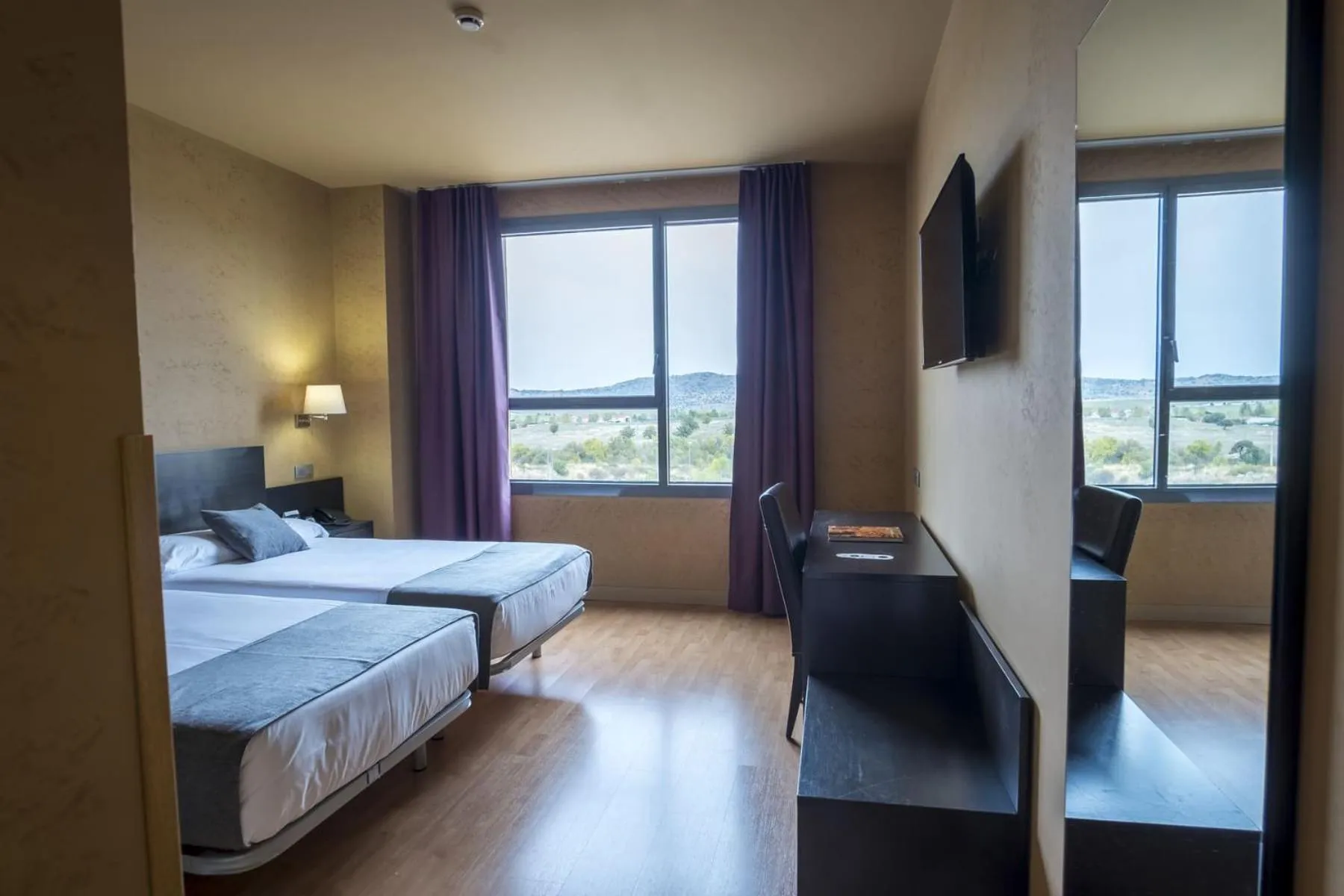 Bedroom, Bed in Alda El Espinar