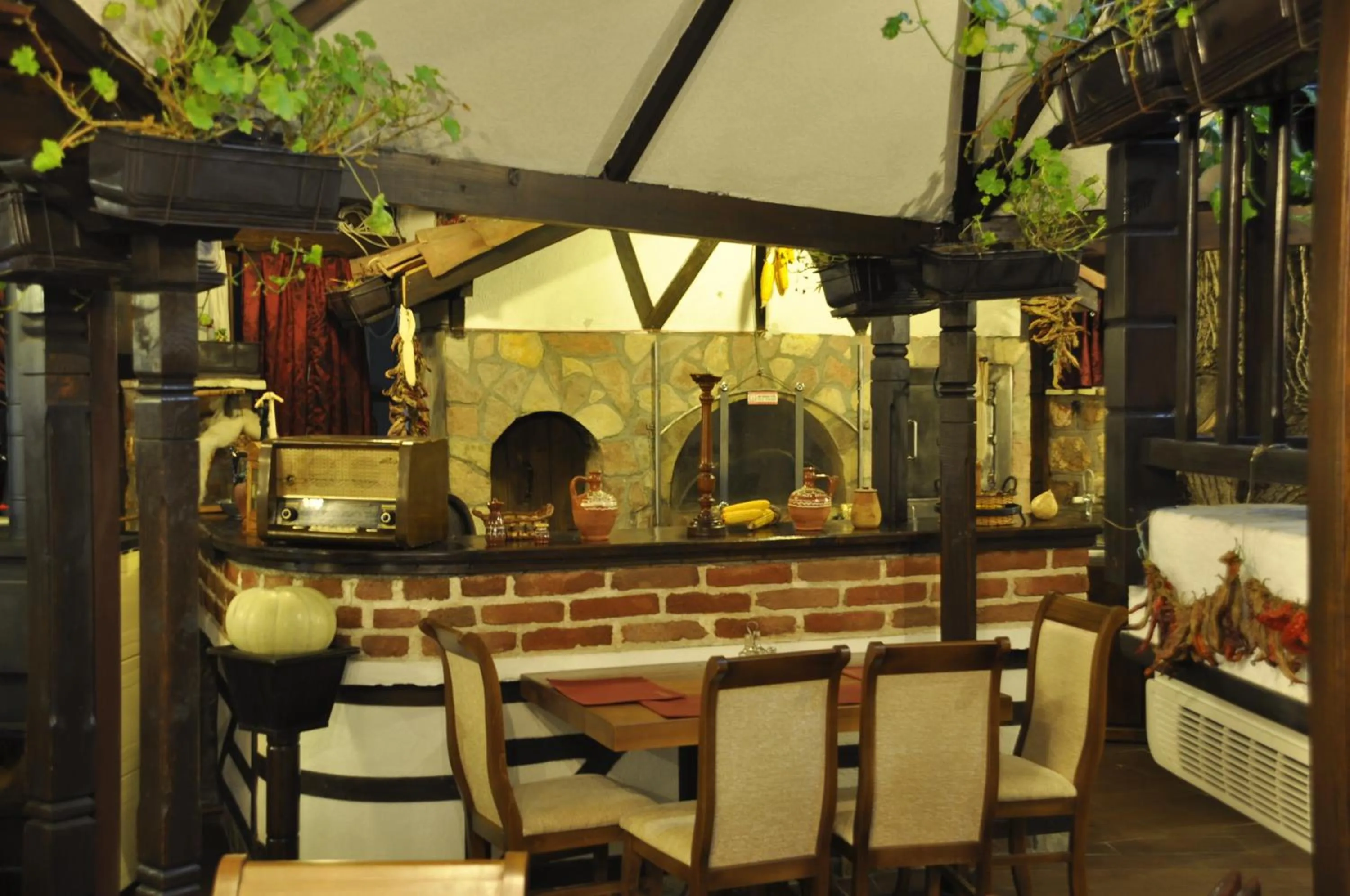 Restaurant/places to eat in Hotel Manastir Berovo