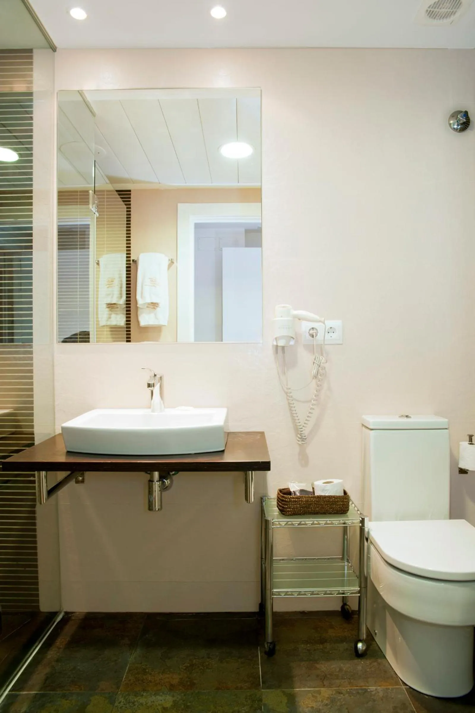 Bathroom in Apartamentos Sabinas El Pilar