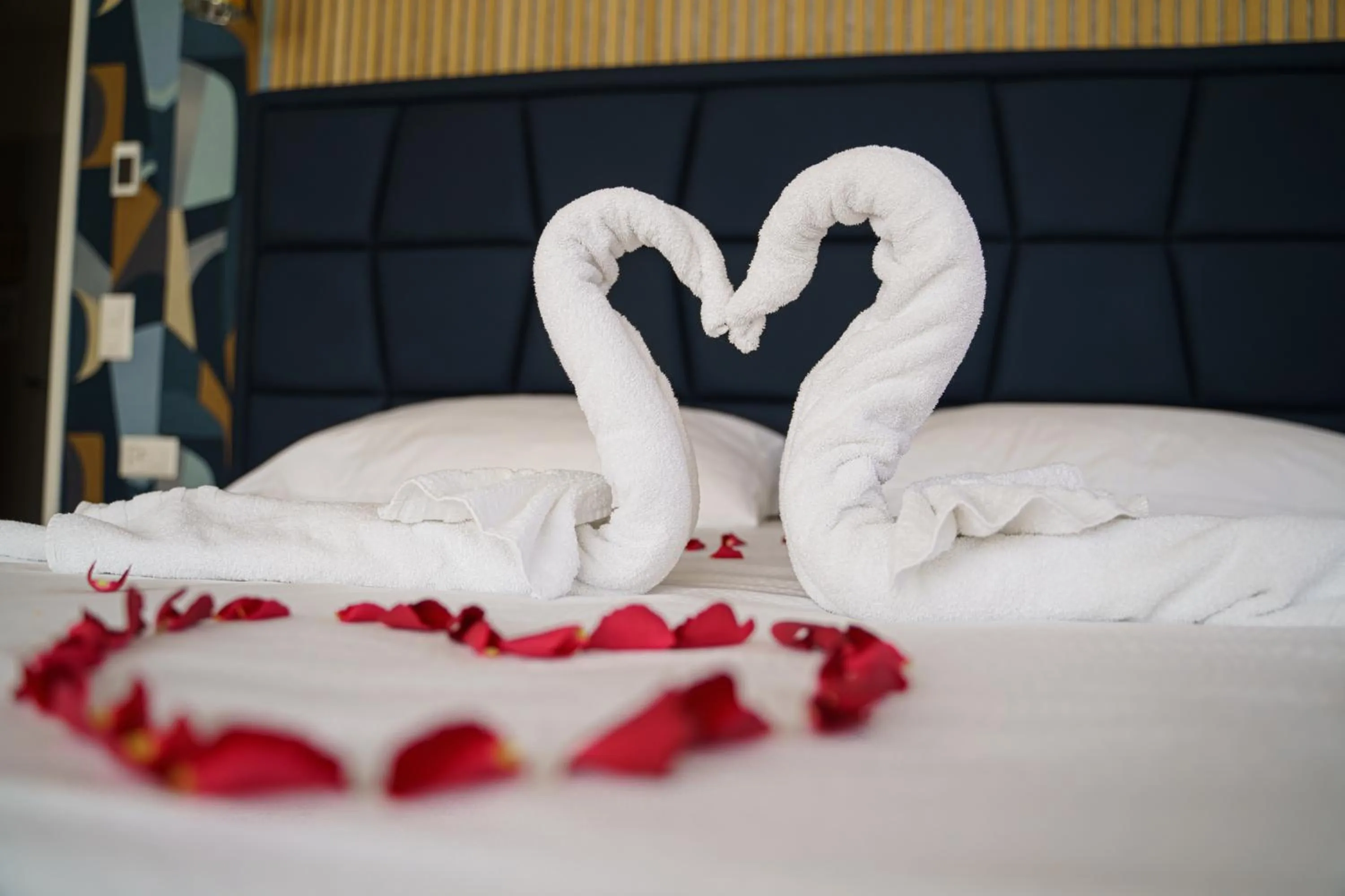 Bedroom, Bed in Rivage Hotel Restaurant Lutry