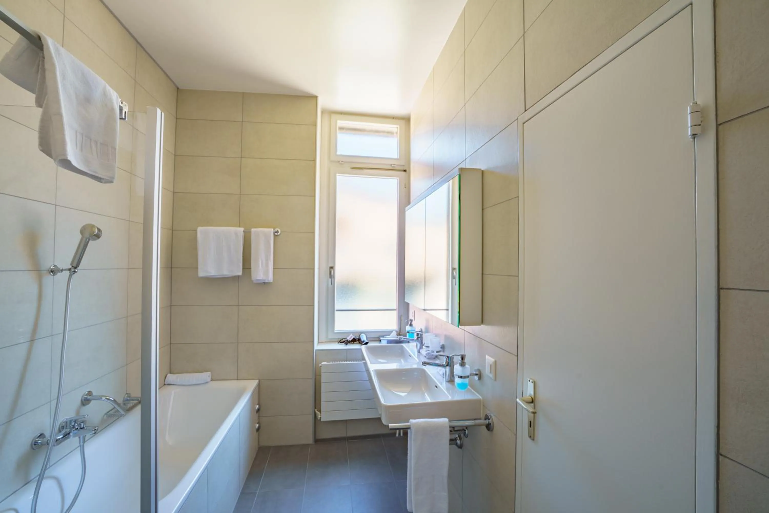 Shower in Rivage Hotel Restaurant Lutry