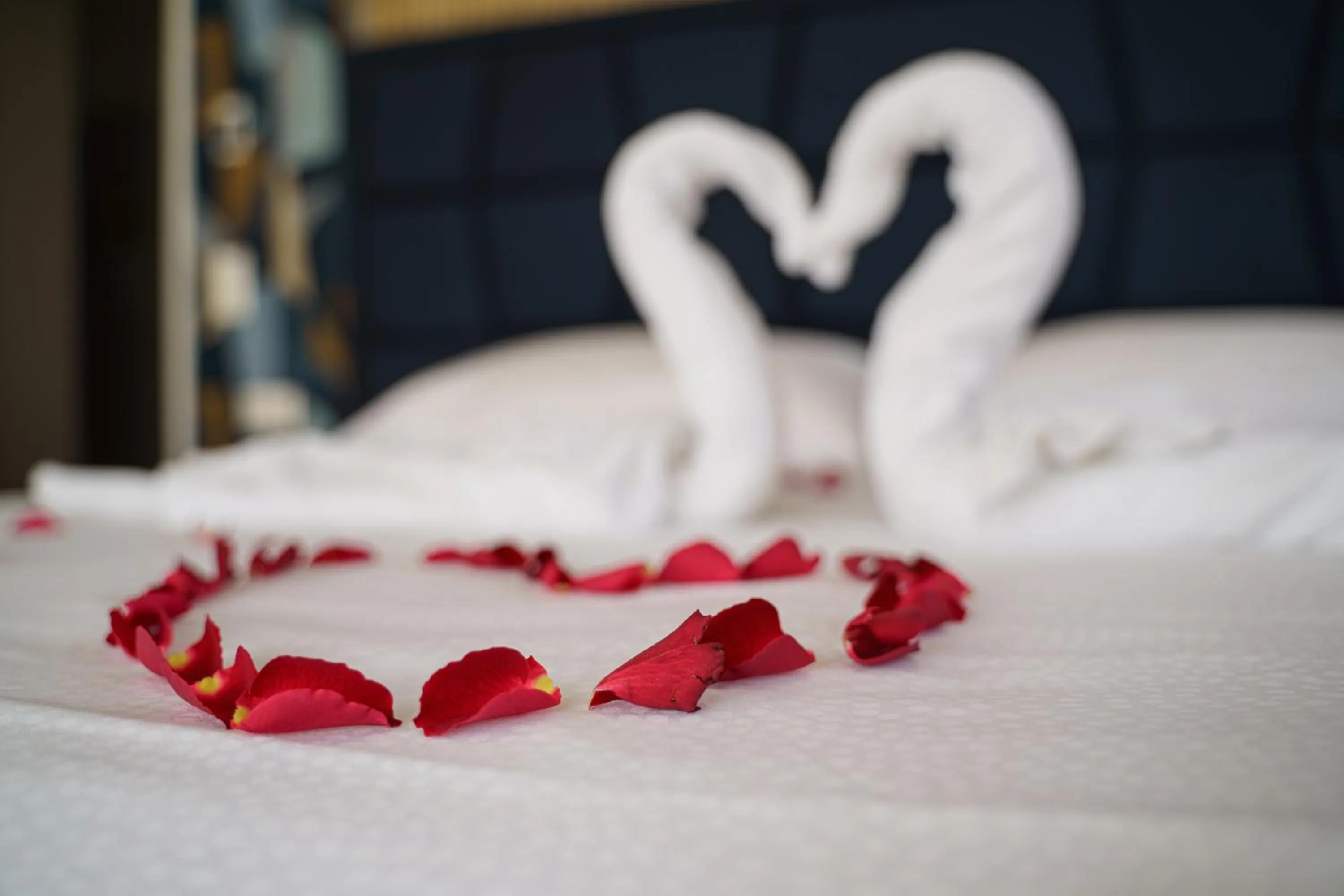 Bedroom, Bed in Rivage Hotel Restaurant Lutry