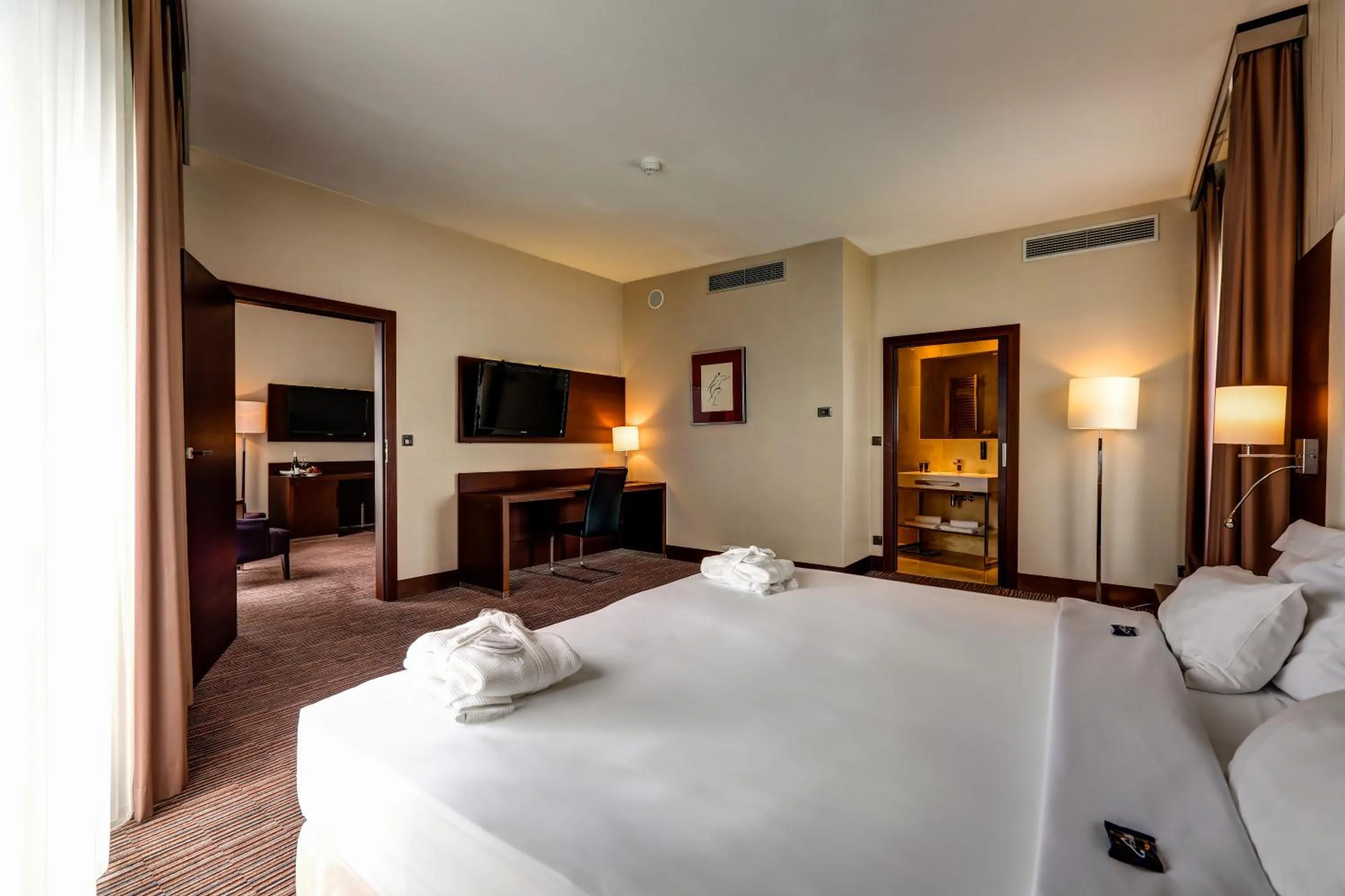 Photo of the whole room, Bed in Copernicus Toruń Hotel