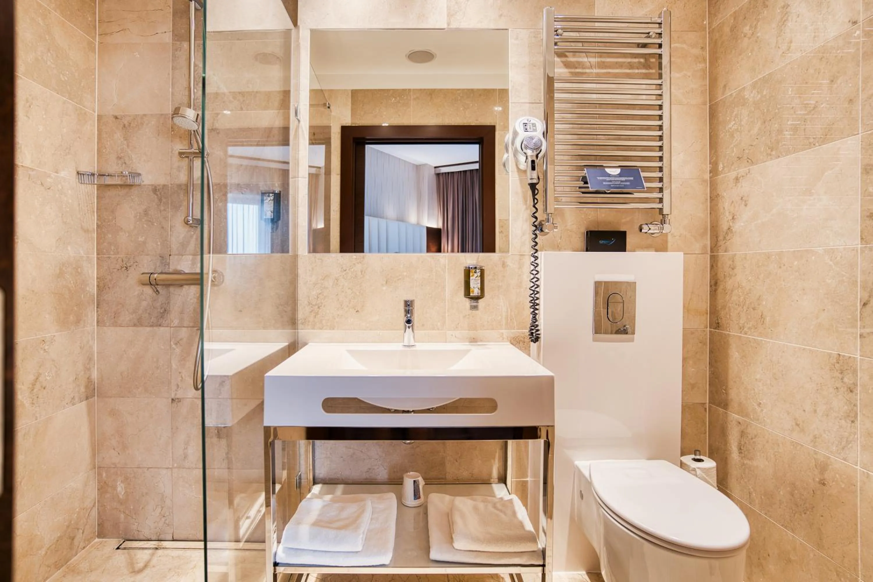 Bathroom in Copernicus Toruń Hotel