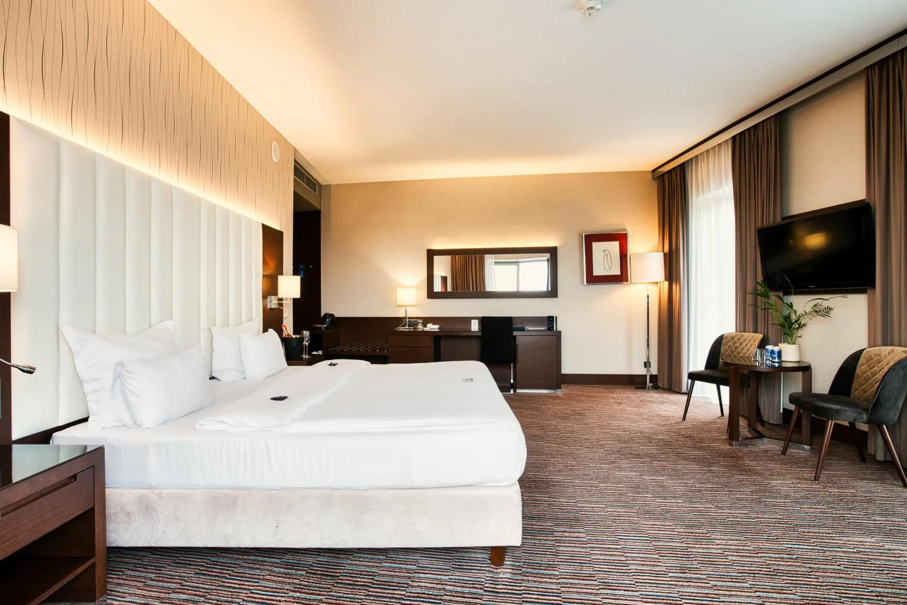 Photo of the whole room, Bed in Copernicus Toruń Hotel