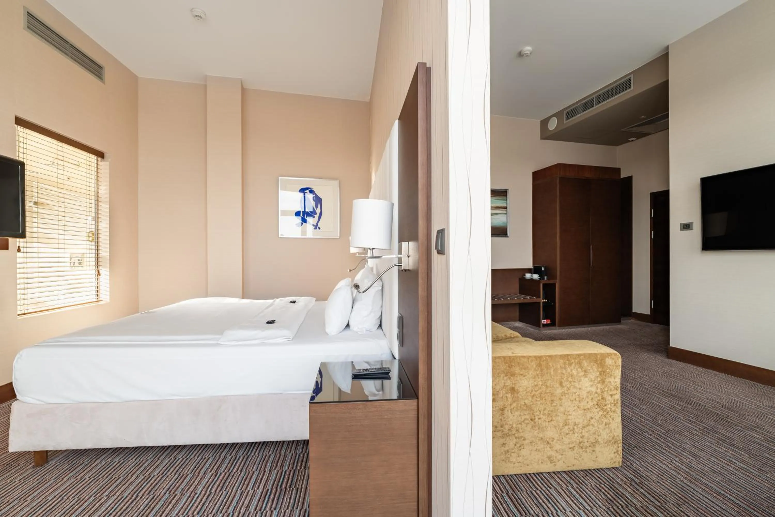 Photo of the whole room, Bed in Copernicus Toruń Hotel