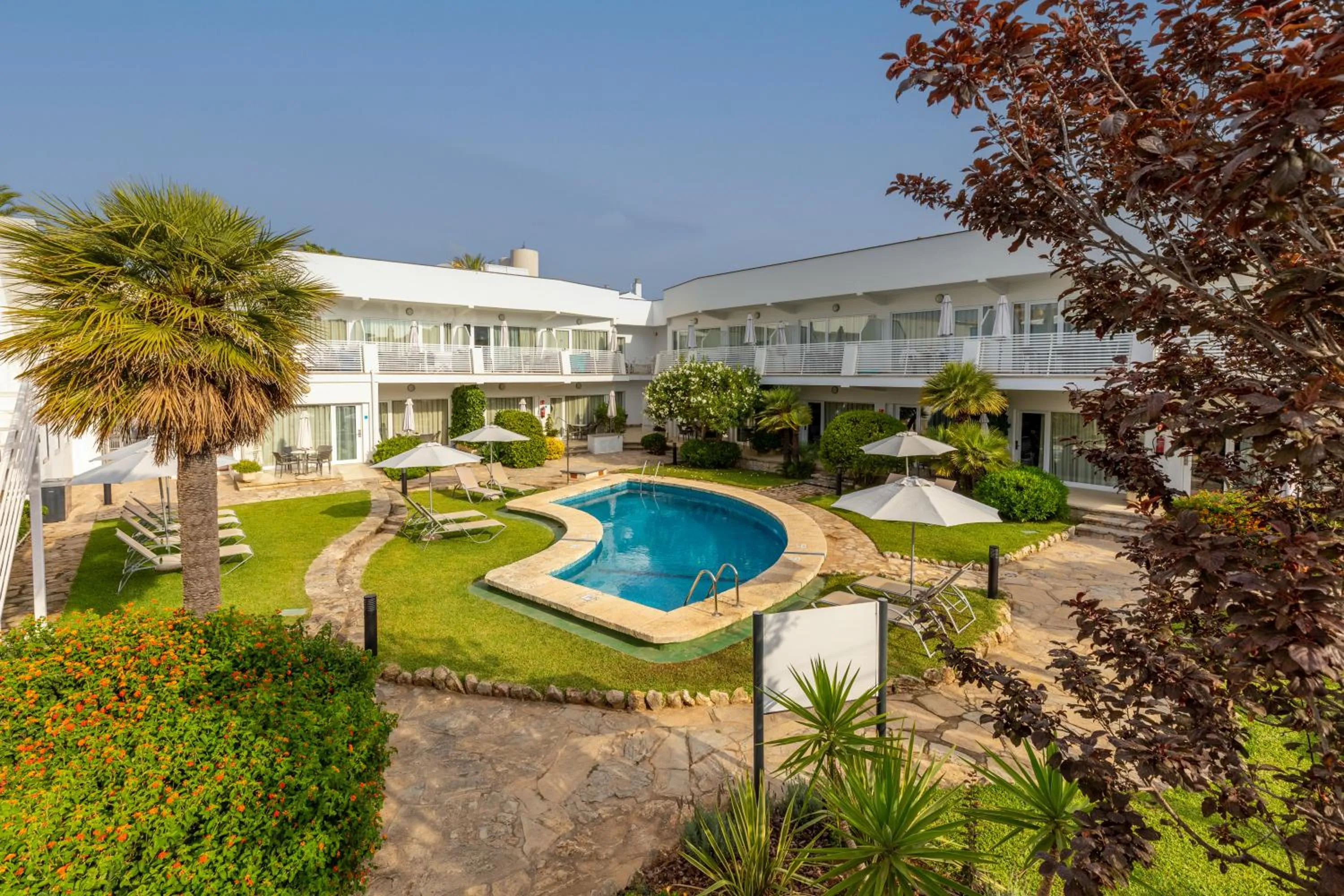 Property building in Hoposa Montelin