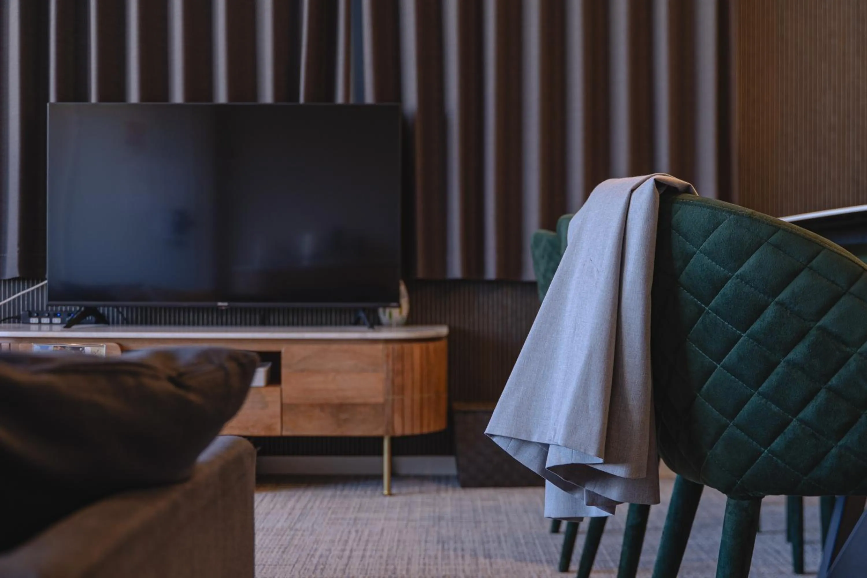 TV and multimedia in INOVE VILLA OSAKA -118 sqm , 2 Bedrooms , 7 Double Beds