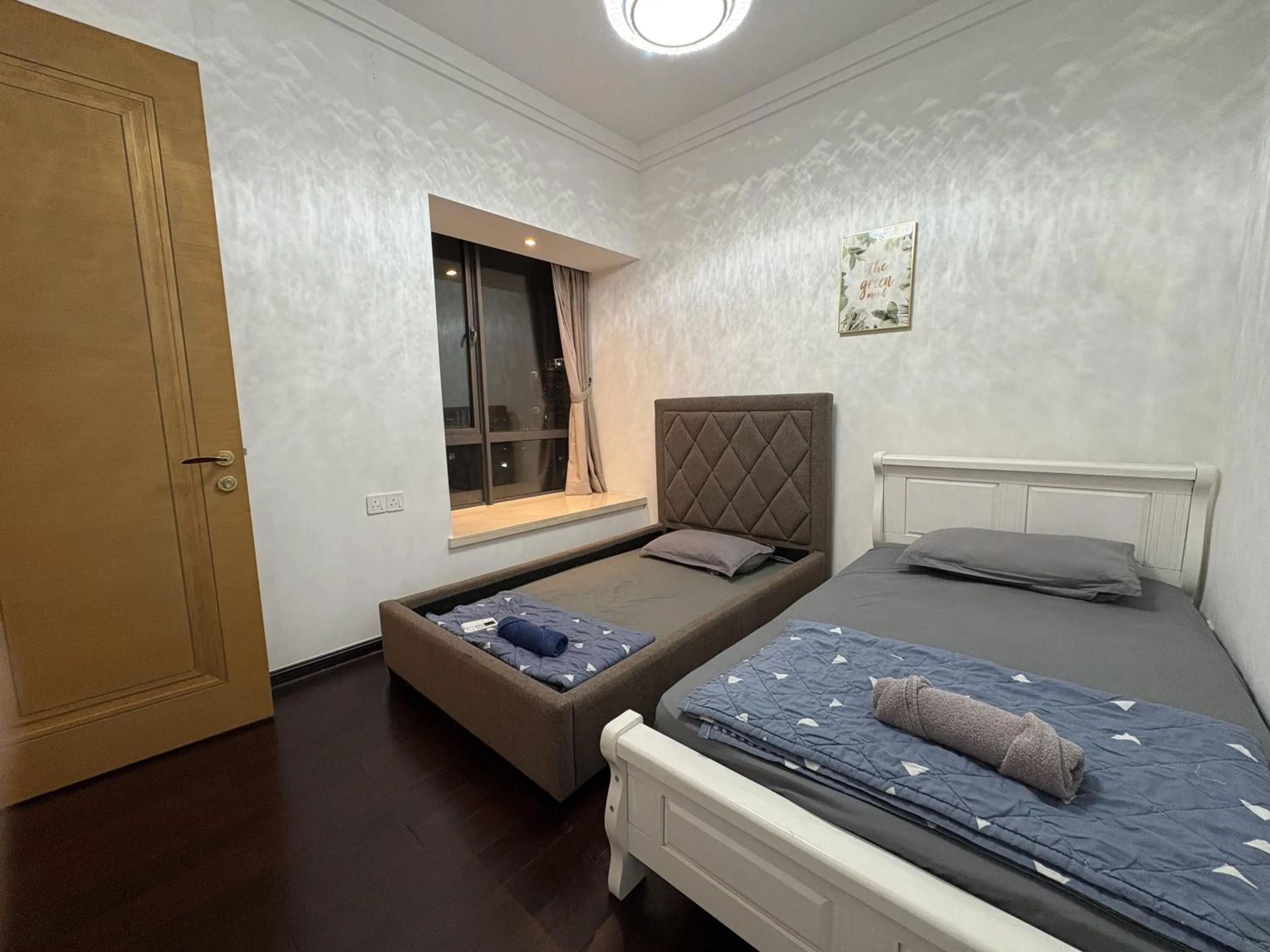 Bed in R&F Princess Cove @ R&F Mall