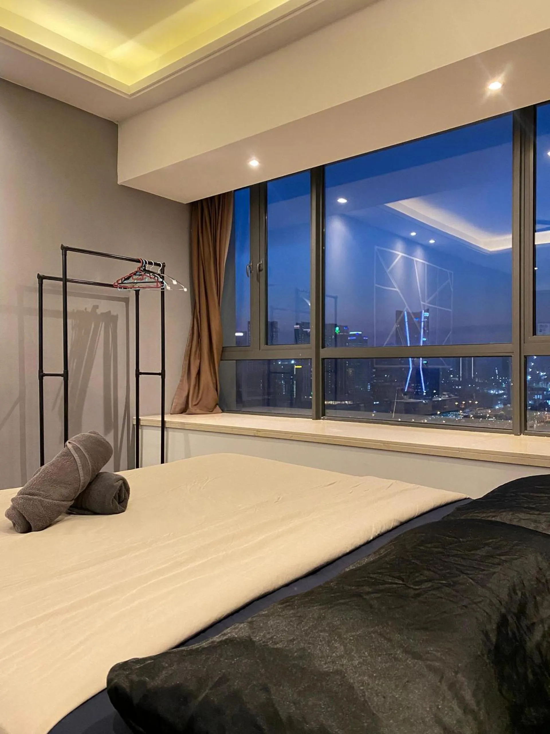 Bed in R&F Princess Cove @ R&F Mall