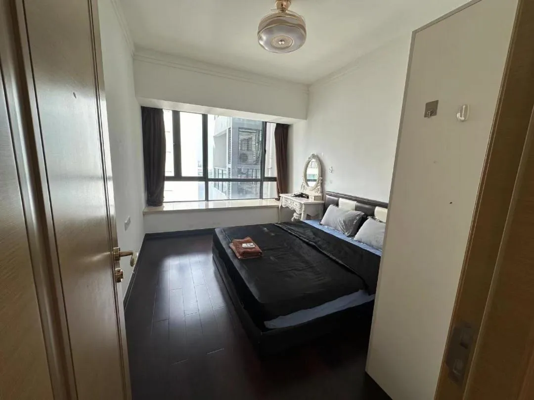 Bed in R&F Princess Cove @ R&F Mall