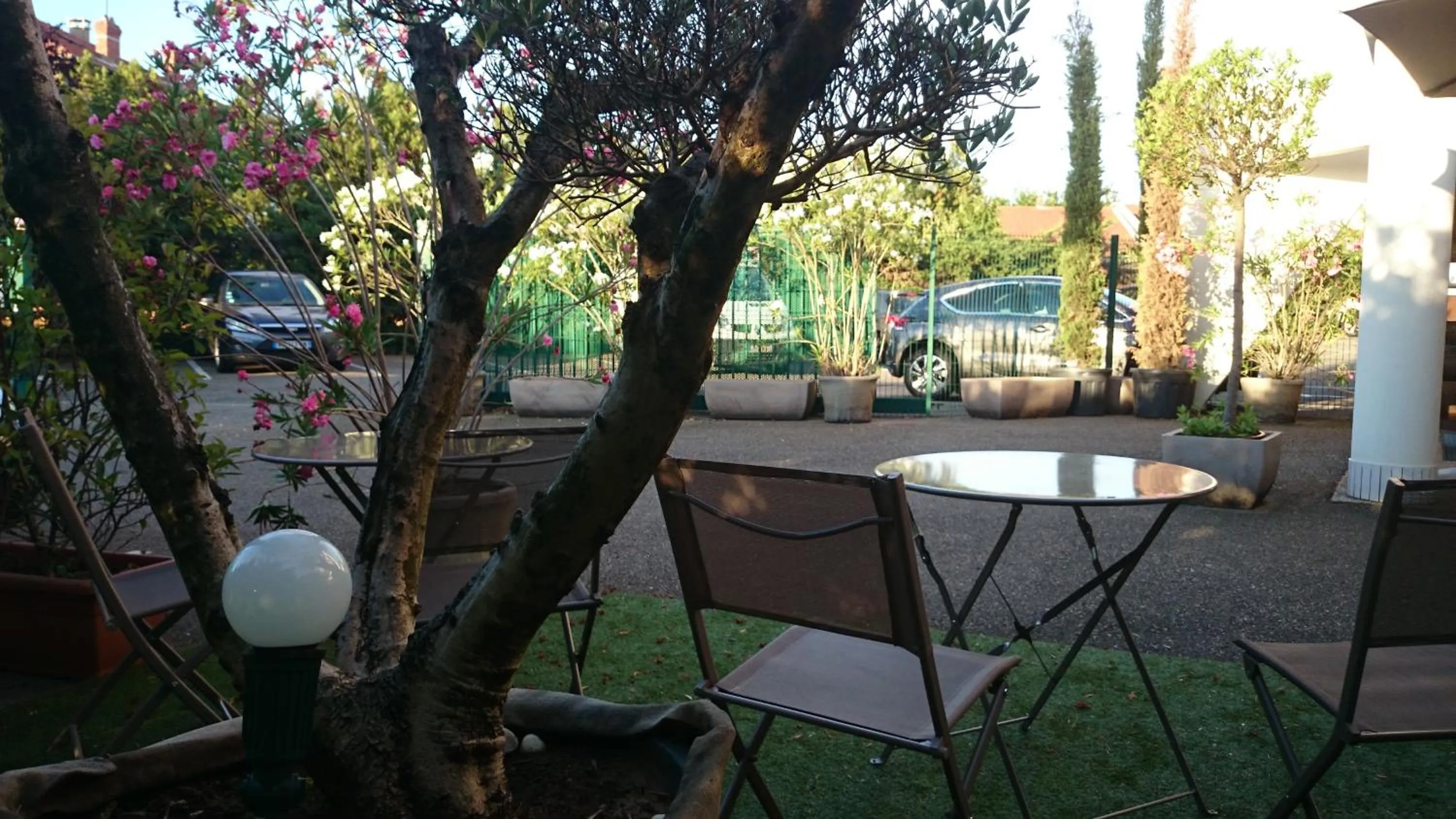 Garden in A&H PRIVILÈGE Lyon Est - Saint Priest Eurexpo