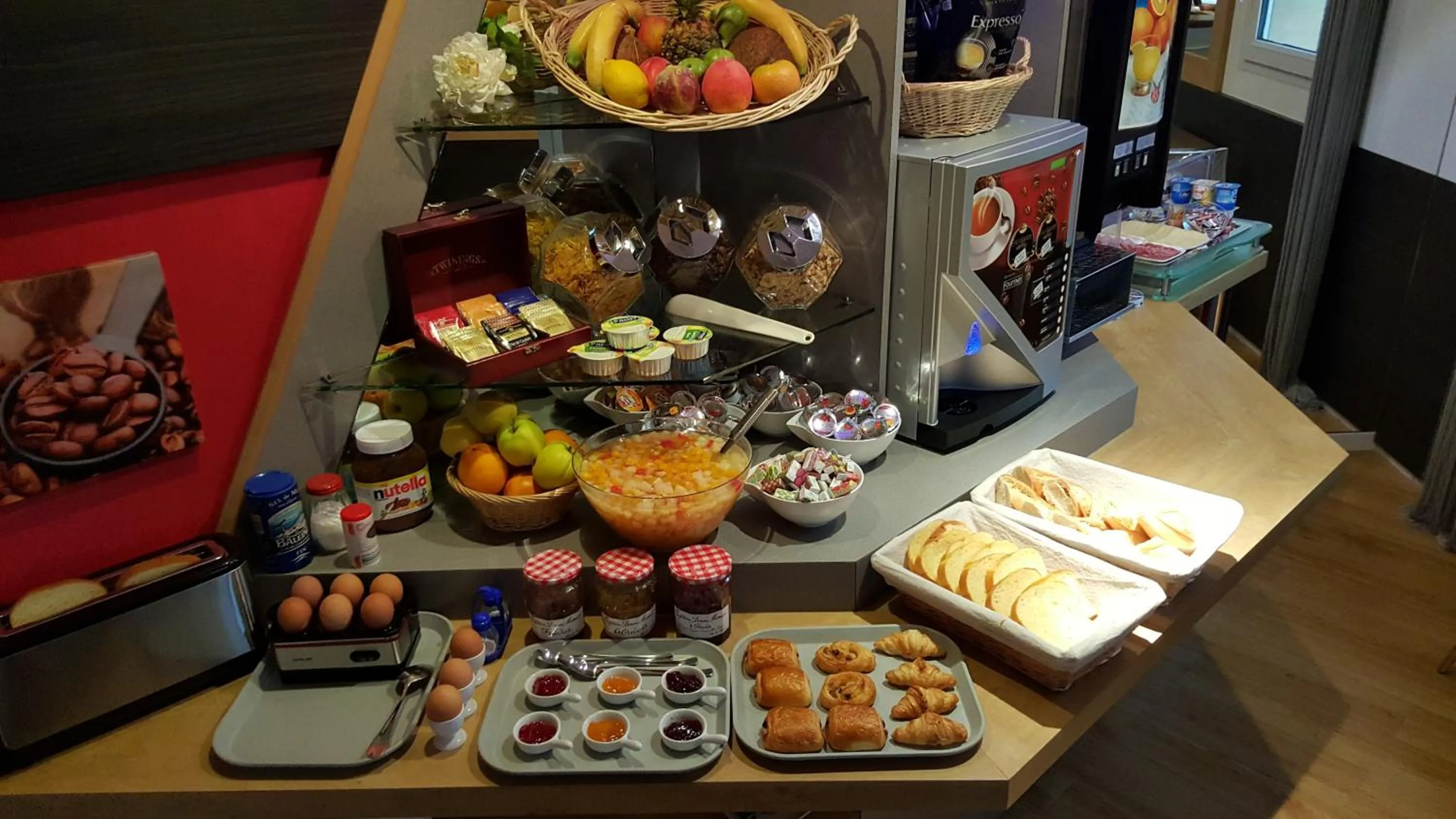 Restaurant/places to eat in A&H PRIVILÈGE Lyon Est - Saint Priest Eurexpo