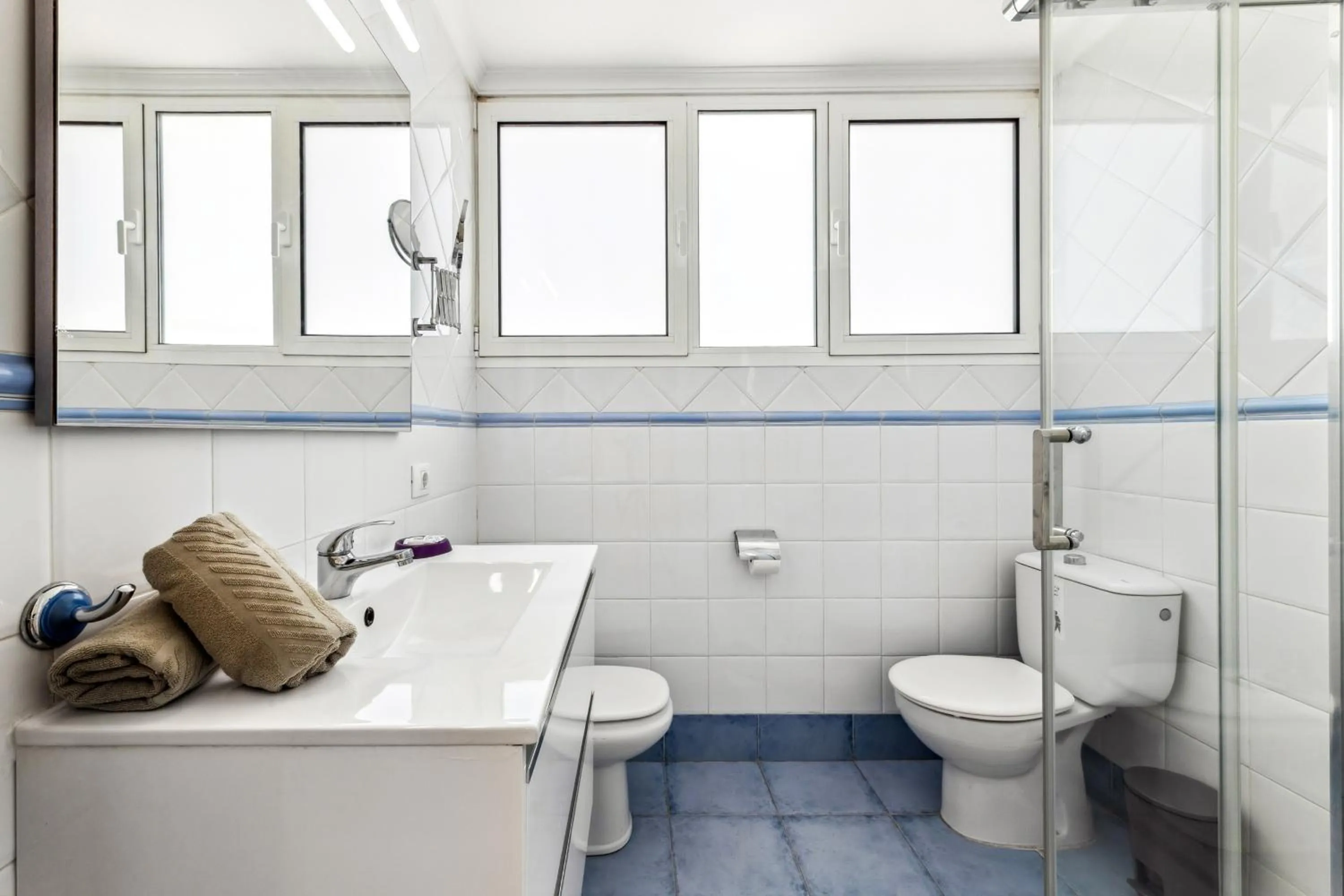 Bathroom in Apartamentos El Capricho