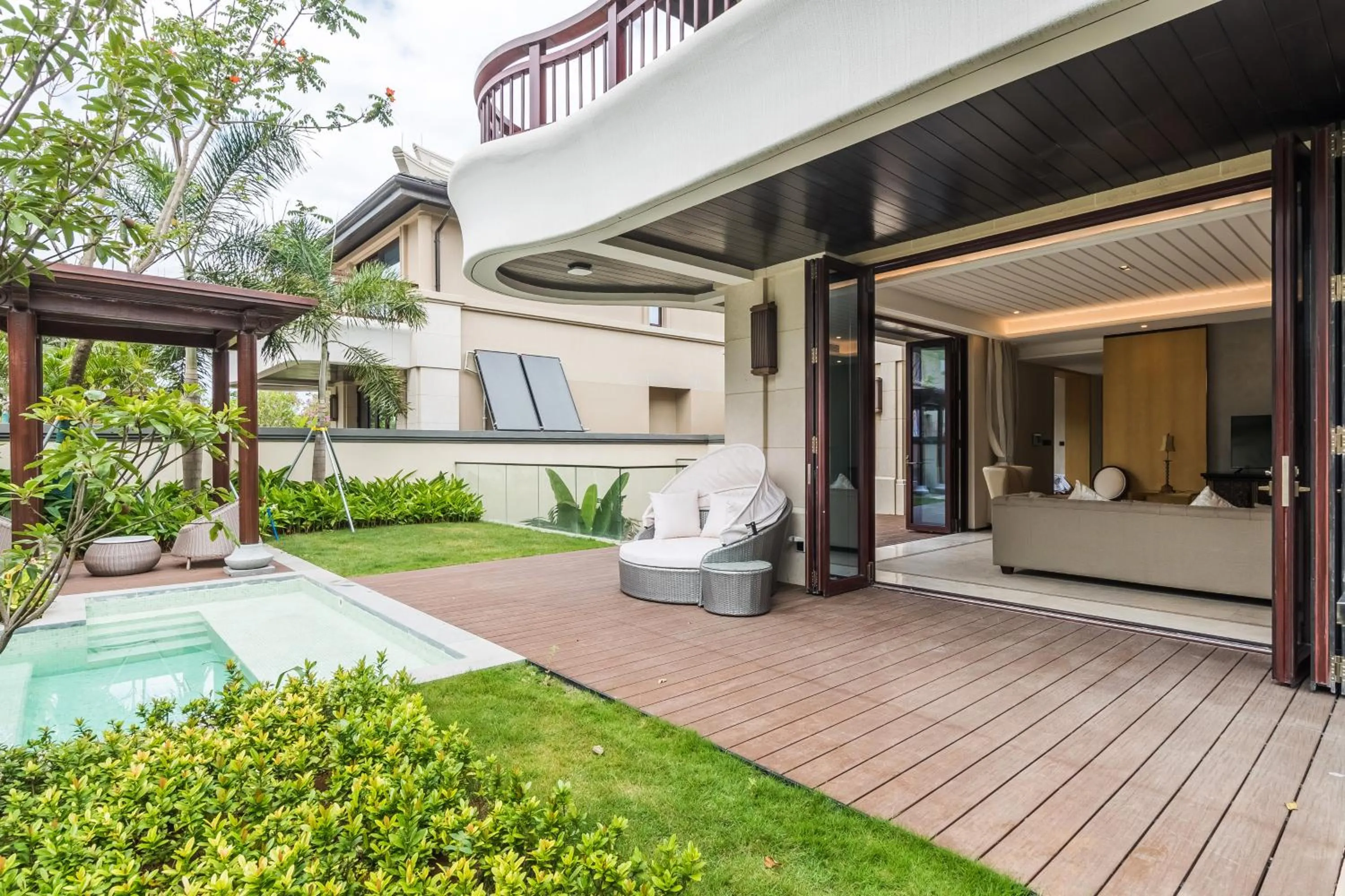 HaitangBay Loosen Coast Resort Villas