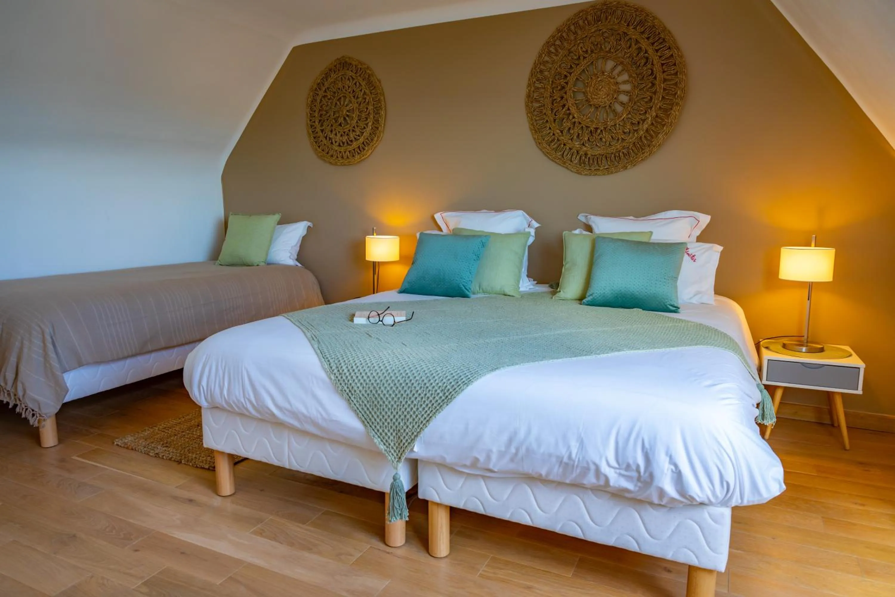 Bed in Hotel Restaurant Les Venetes