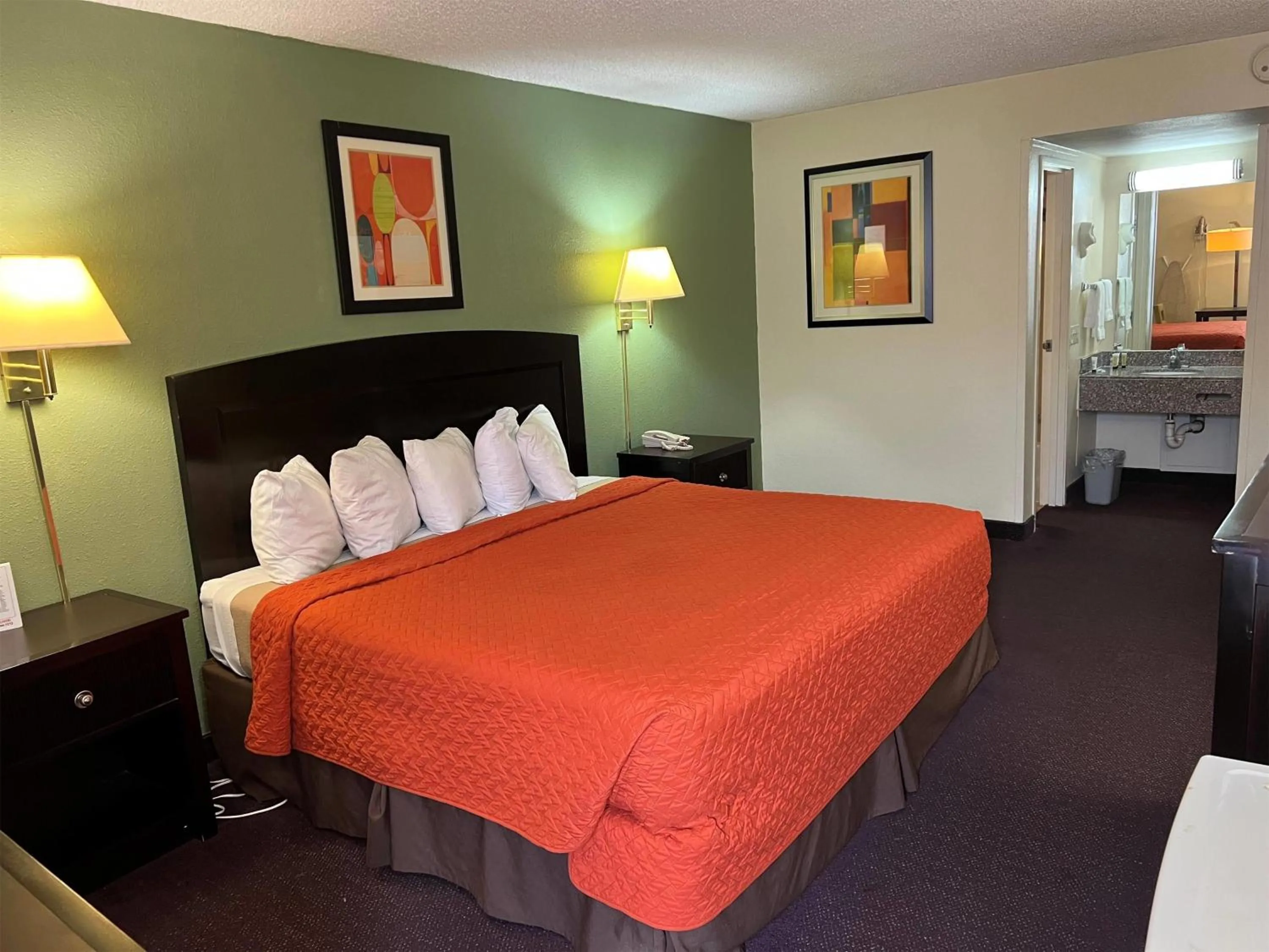 Photo of the whole room in Days Inn by Wyndham Southern Hills/ORU
