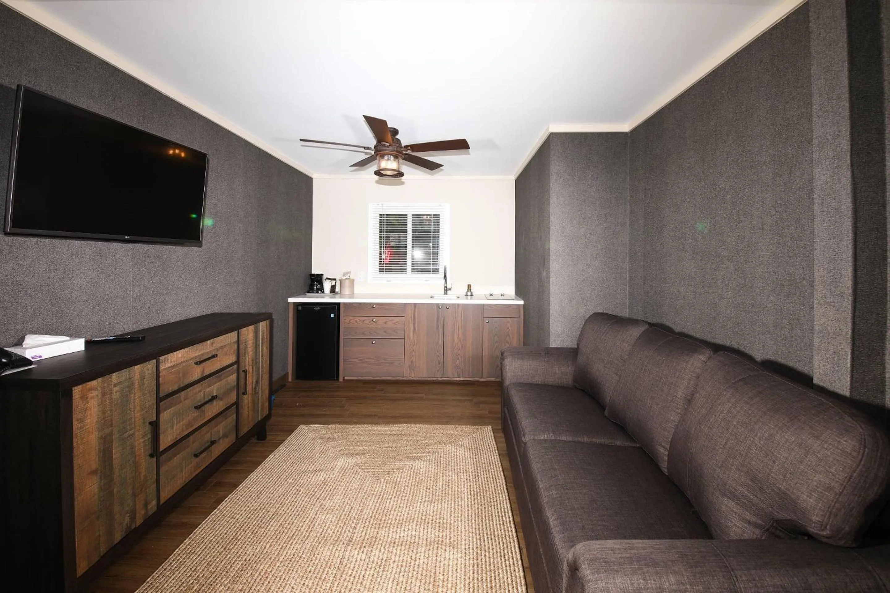 Bedroom in Bayview Wildwood Resort, an Ascend Collection Resort