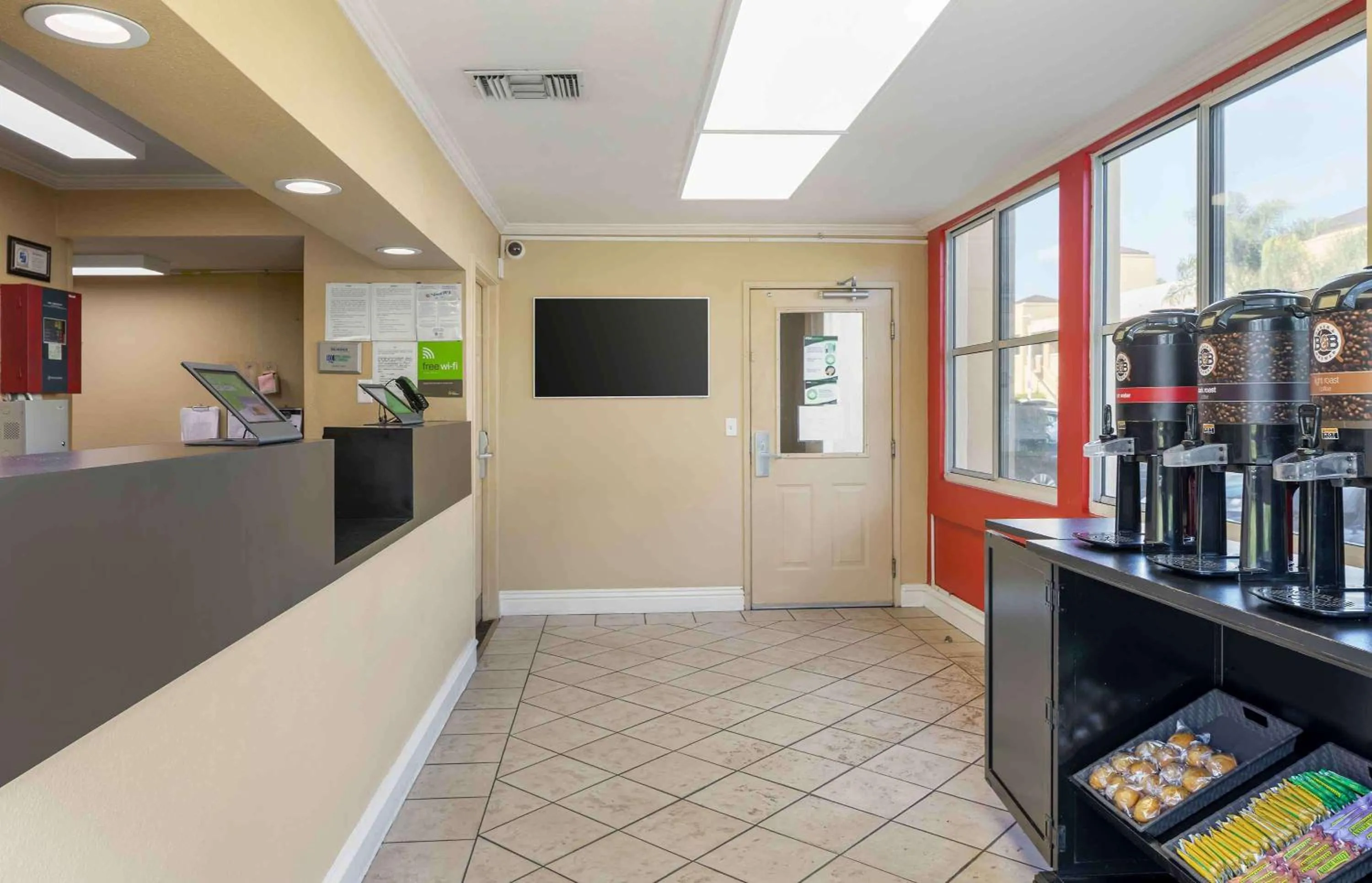 Lobby or reception in Extended Stay America Suites - Orange County - Irvine Spectrum