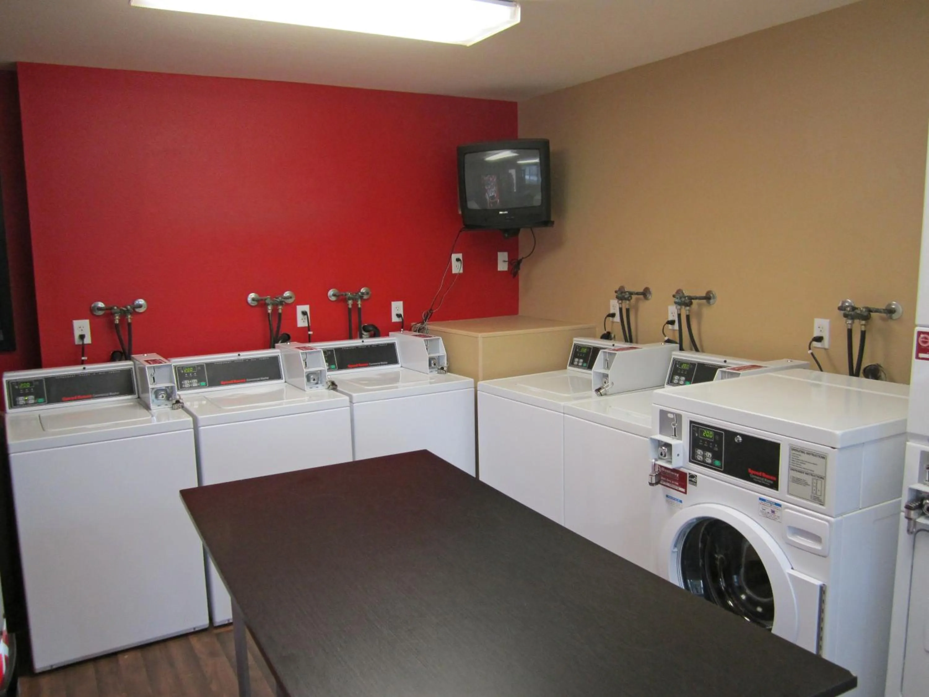 Area and facilities in Extended Stay America Suites - Orange County - Irvine Spectrum