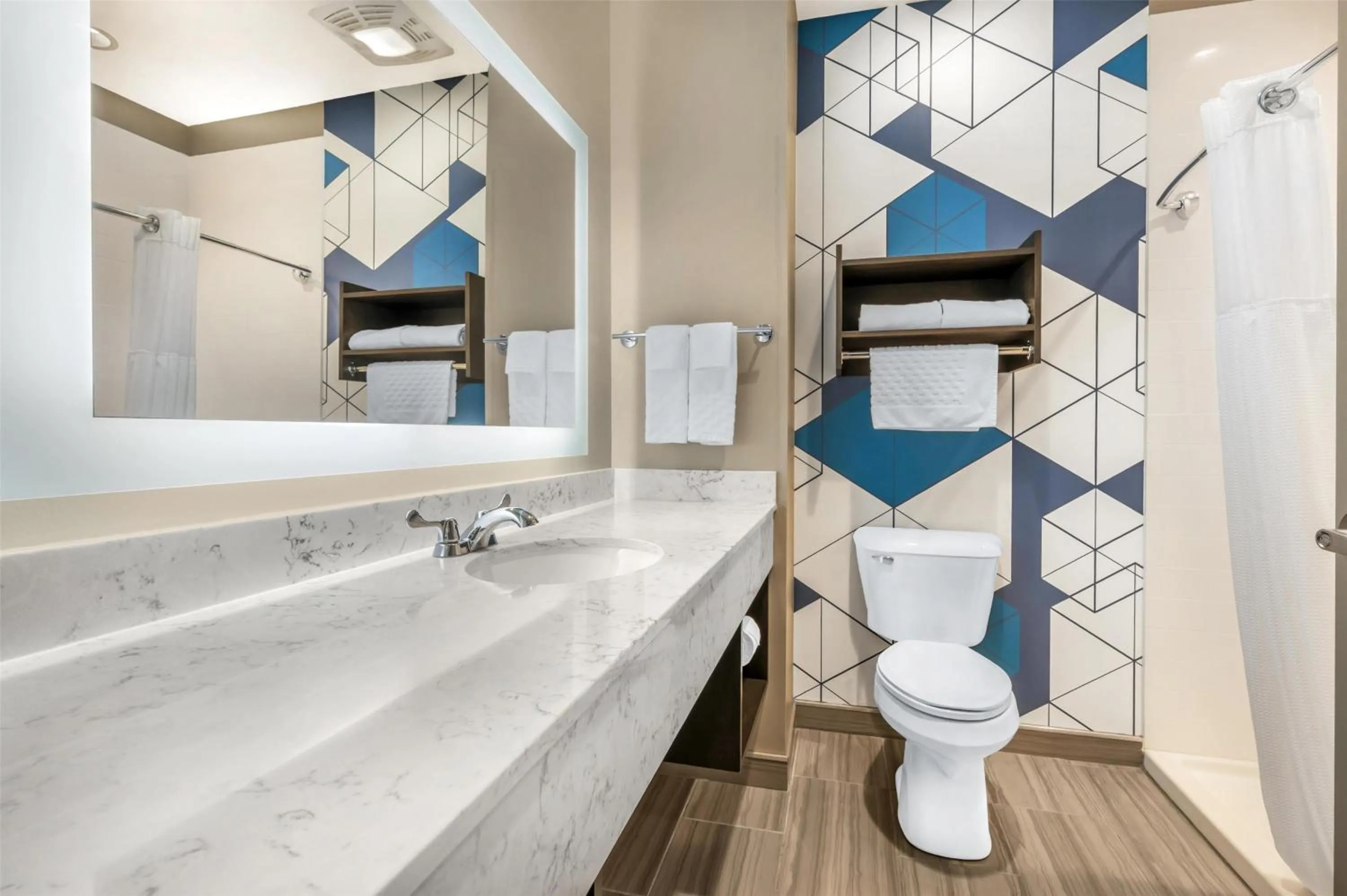 Bathroom in Best Western Plus Parkside Inn & Suites