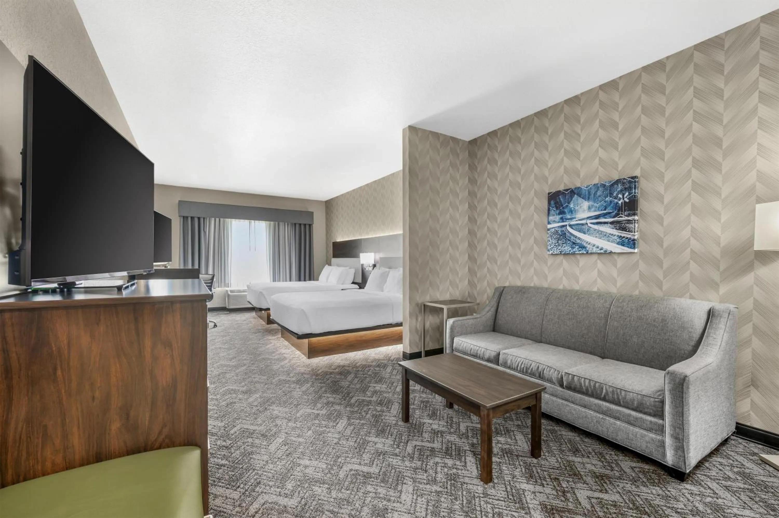 Bedroom, Bed in Best Western Plus Parkside Inn & Suites