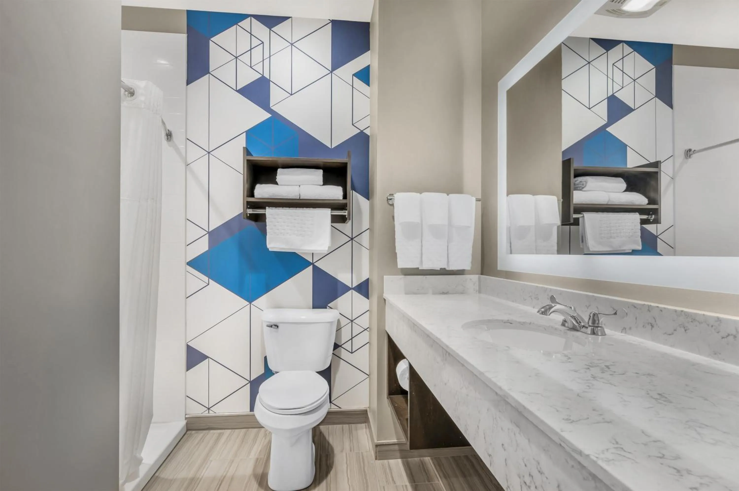 Bathroom in Best Western Plus Parkside Inn & Suites