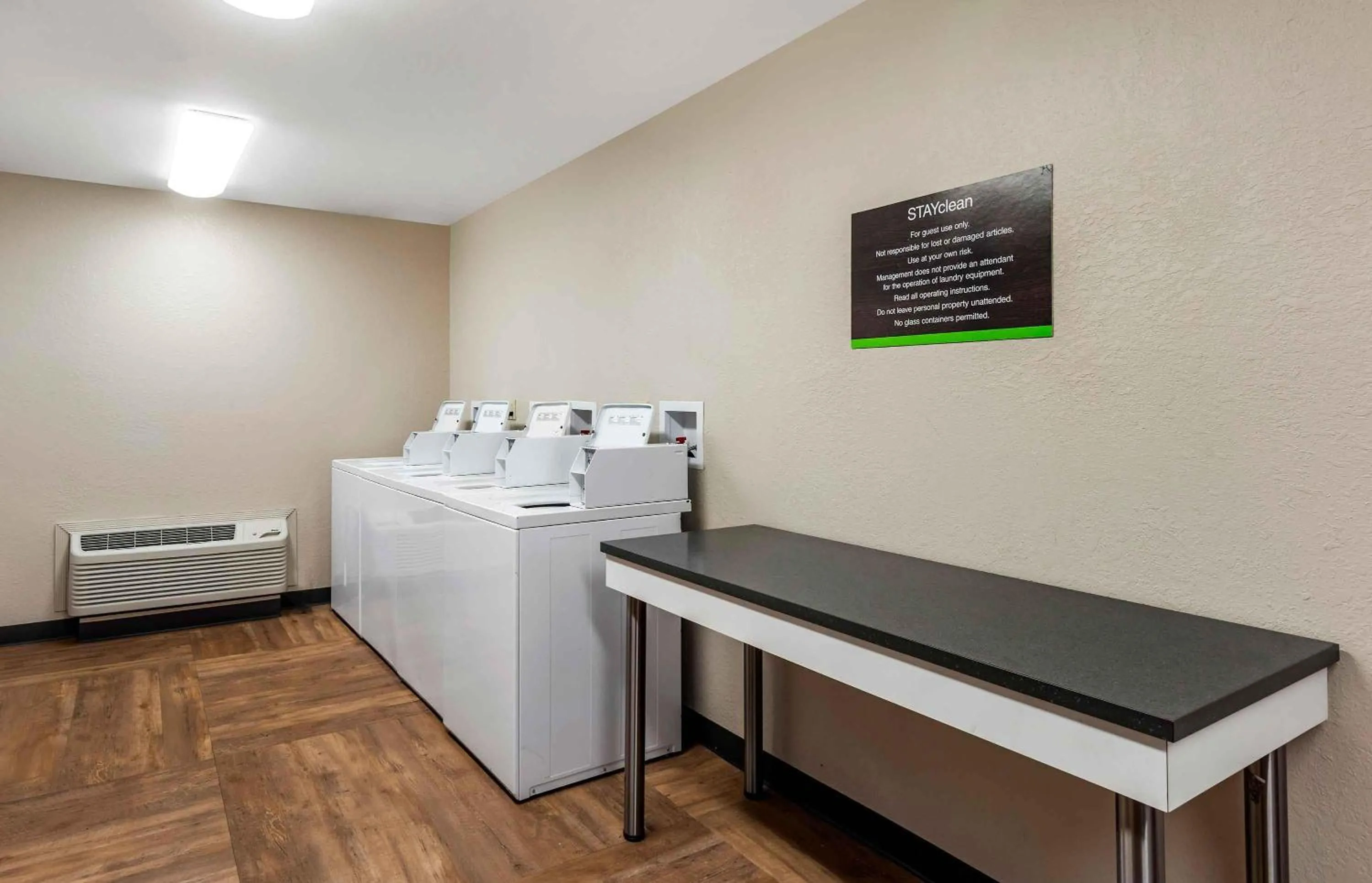 Property building in Extended Stay America Suites - Fort Lauderdale - Plantation