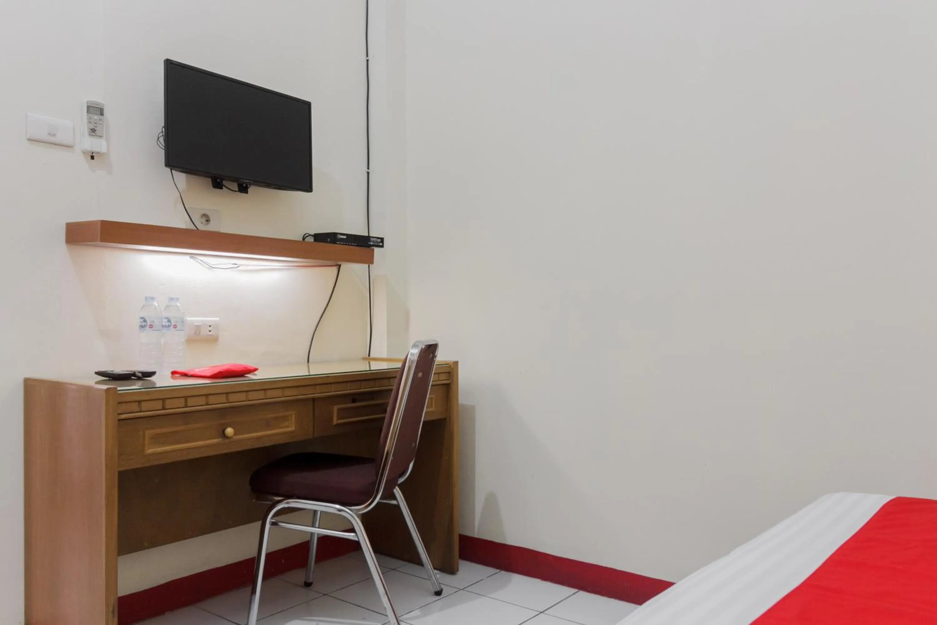 Bedroom in KoolKost Syariah near Ayani Mega Mall Pontianak