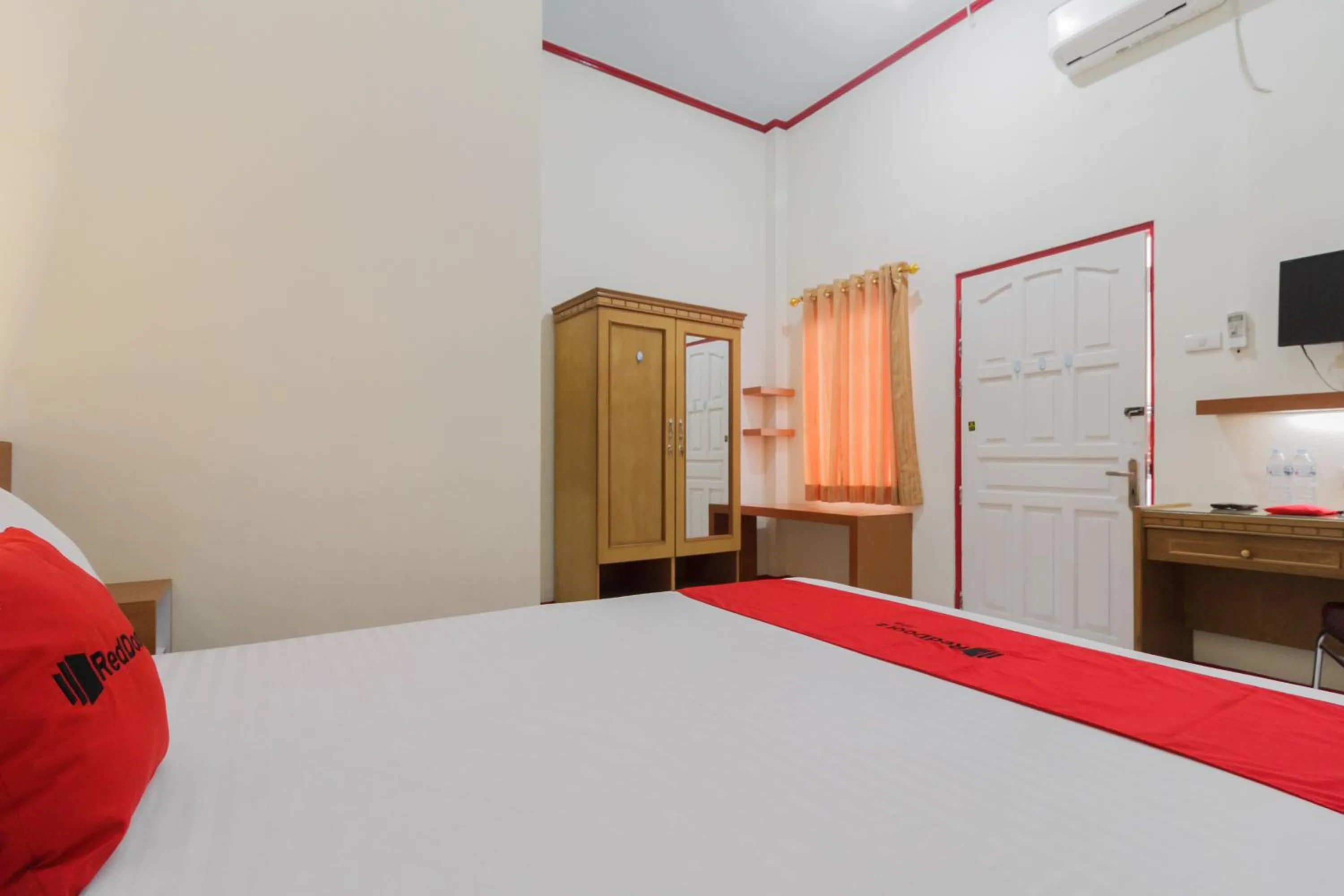 Bedroom in KoolKost Syariah near Ayani Mega Mall Pontianak