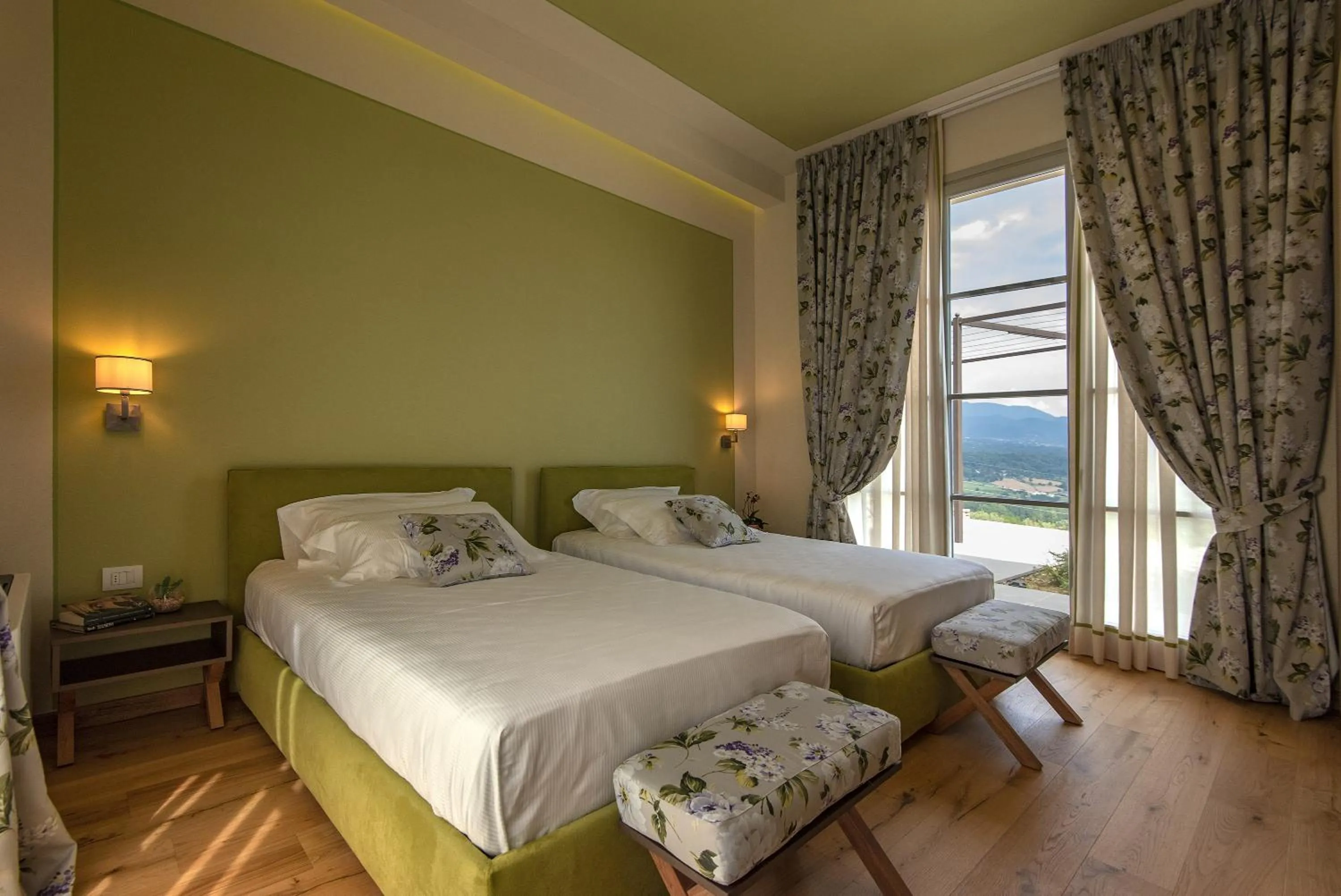 Bedroom, Bed in Resort 37