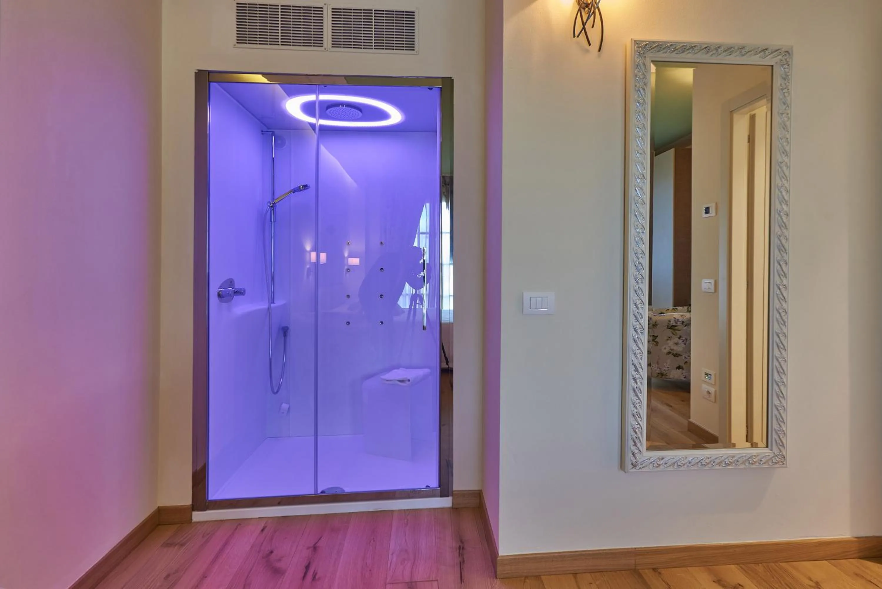 Bedroom in Resort 37