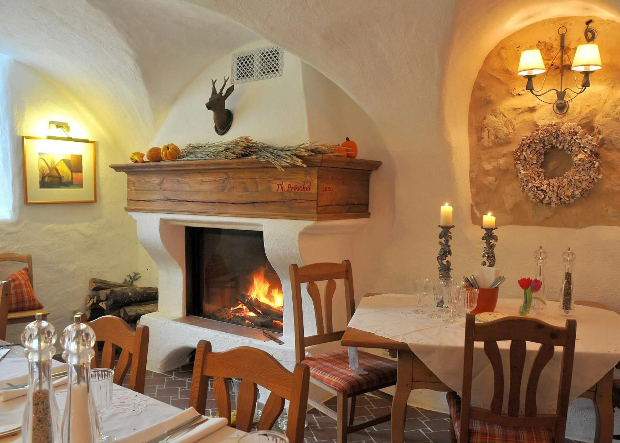 Restaurant/places to eat in Schlosshotel Betzenstein
