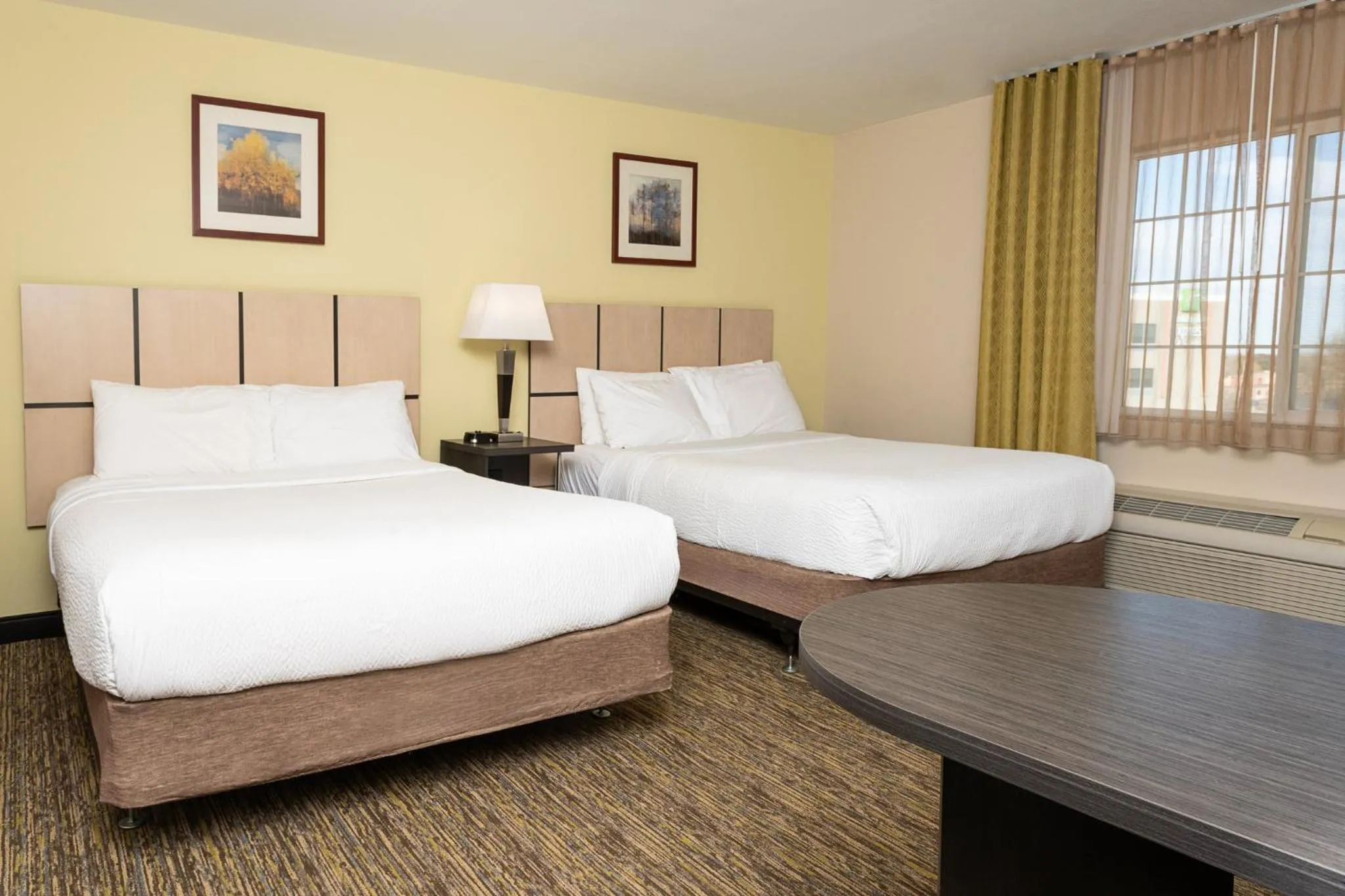 Photo of the whole room, Bed in Candlewood Suites Roswell by IHG