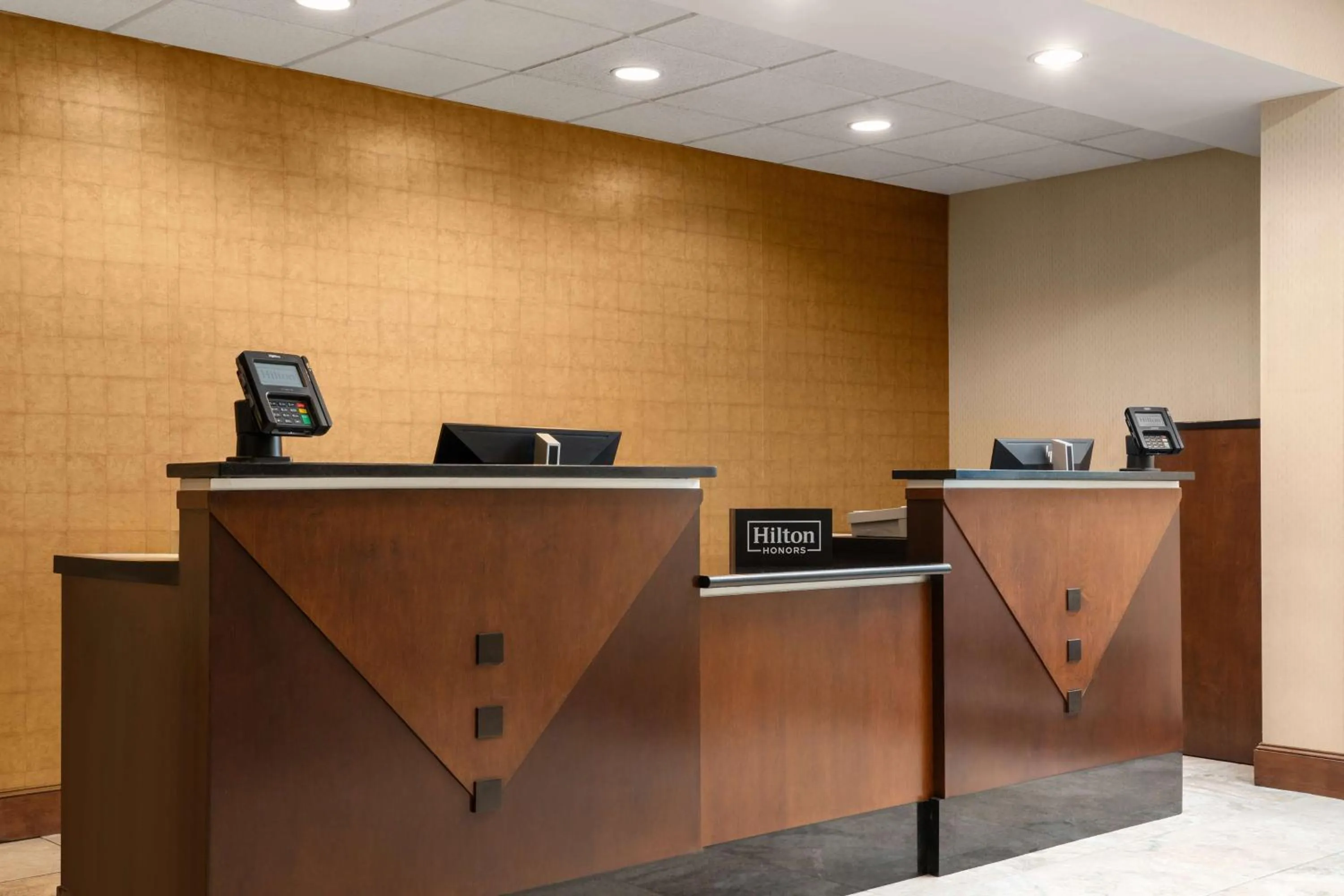 Lobby or reception in Homewood Suites by Hilton Newport-Middletown
