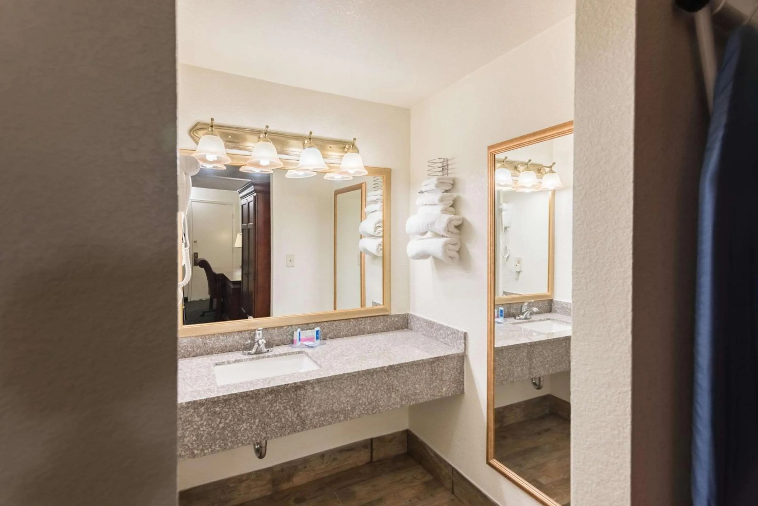 Bathroom in 1st Interstate Inn Montrose