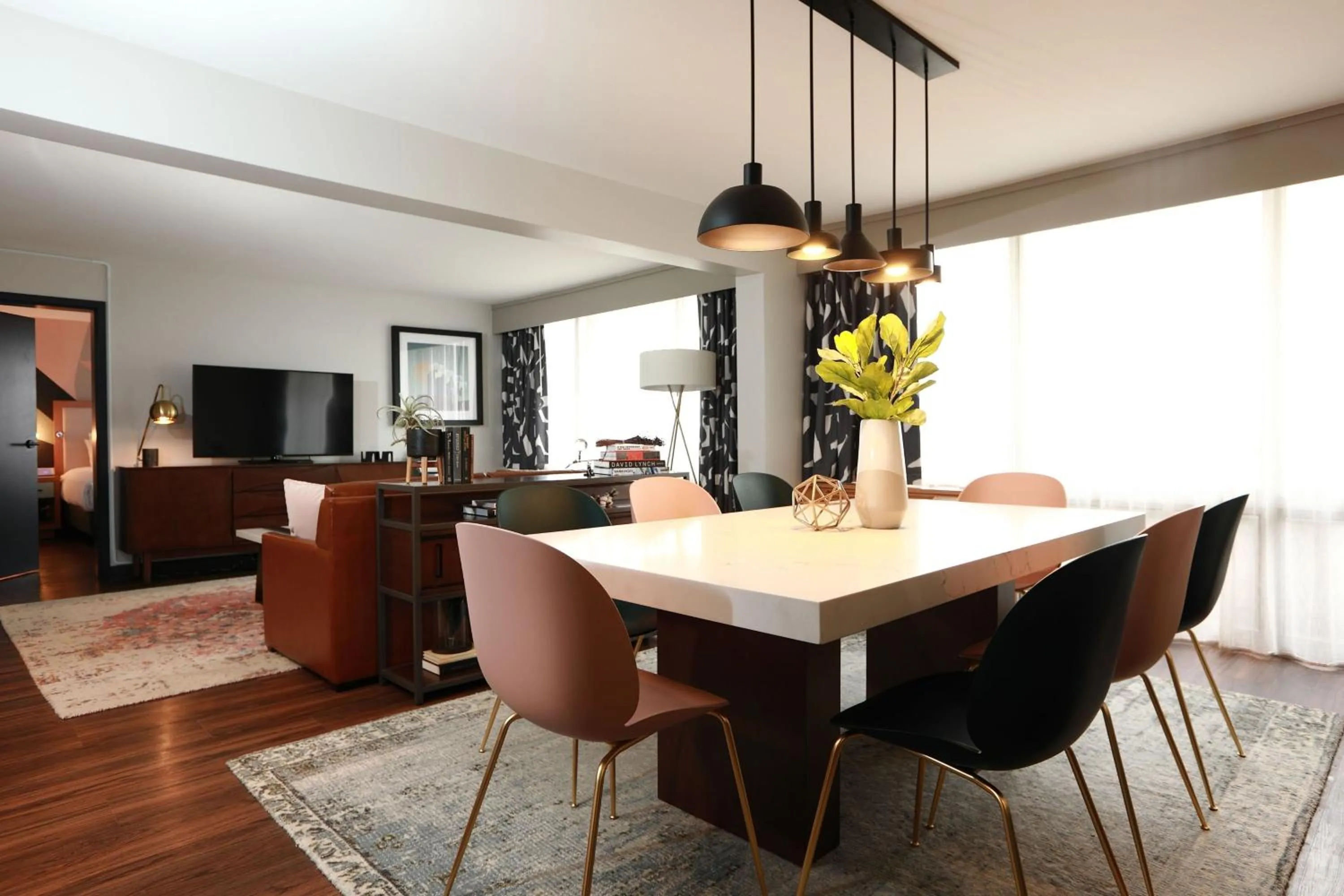 Photo of the whole room in The Beeman Hotel