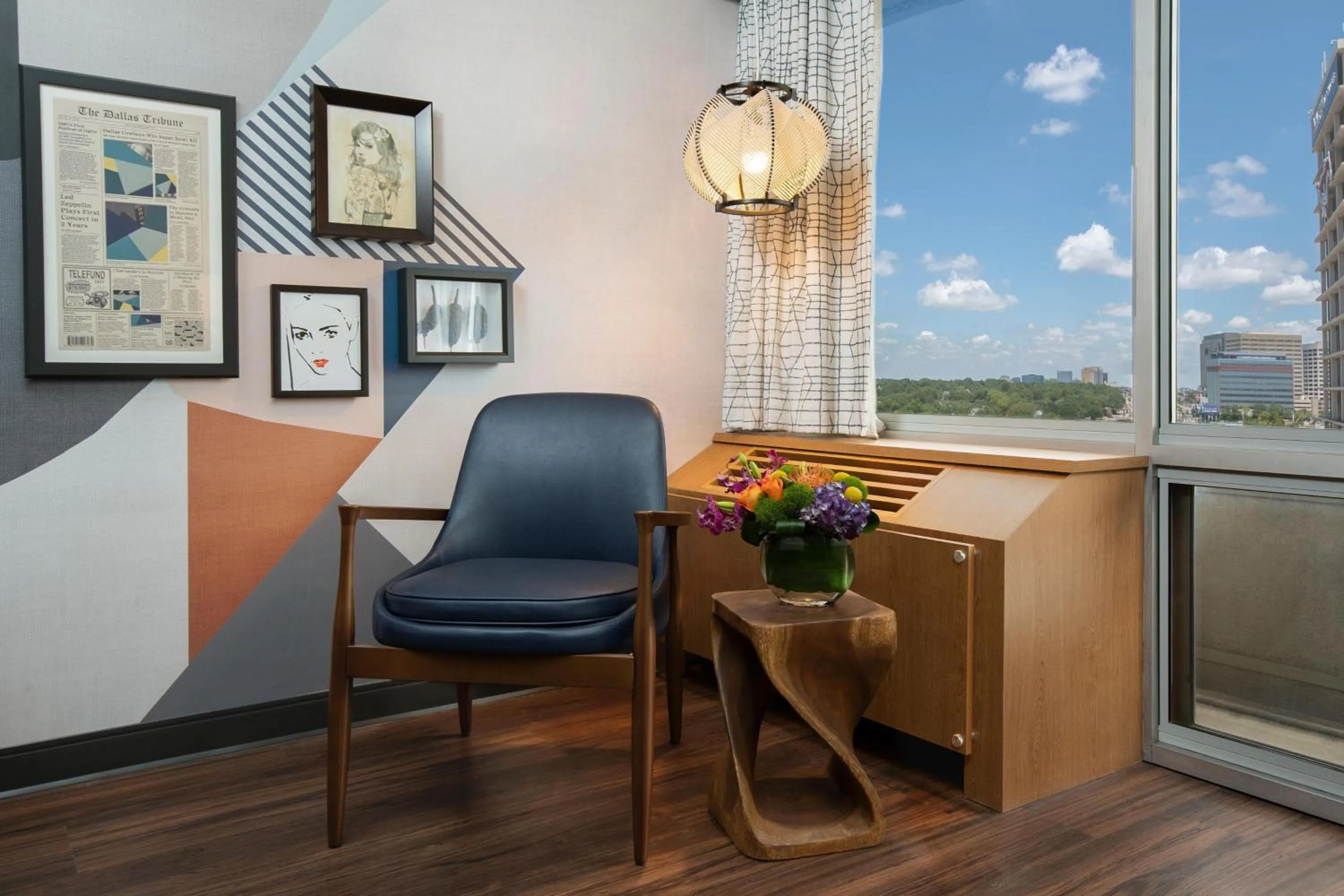 Photo of the whole room in The Beeman Hotel