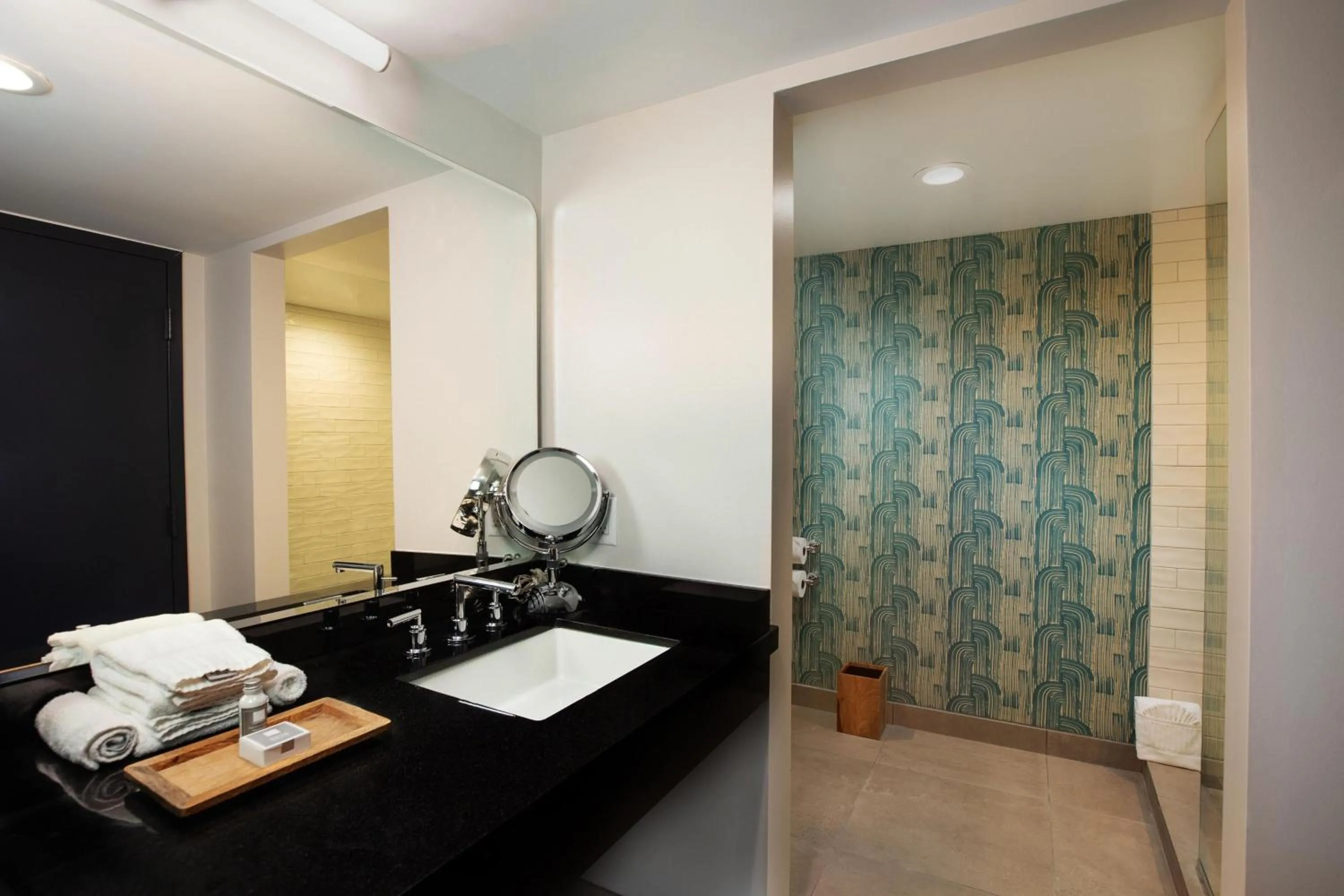 Bathroom in The Beeman Hotel