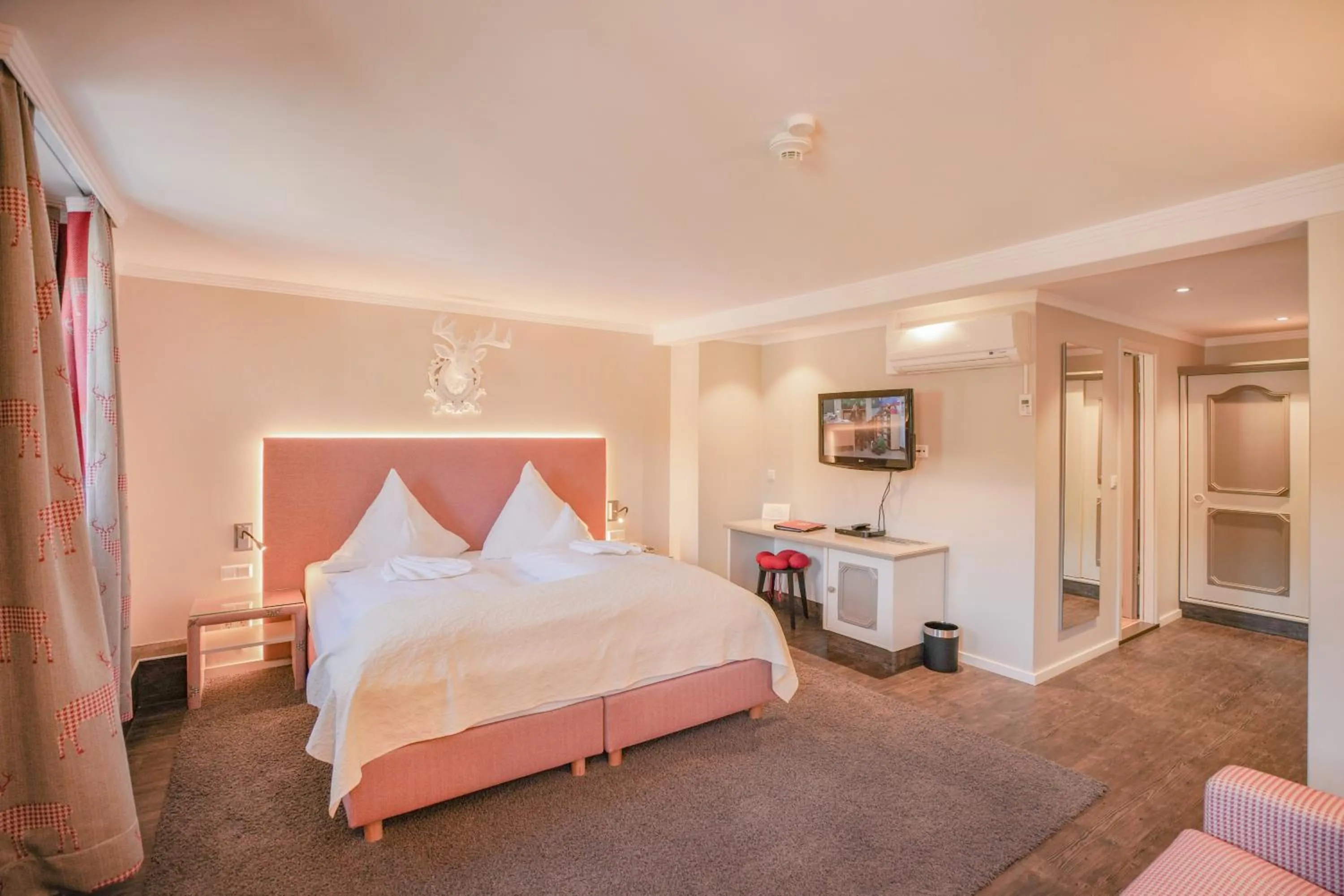 Bed in Hotel Restaurant Der Engel, Sasbachwalden