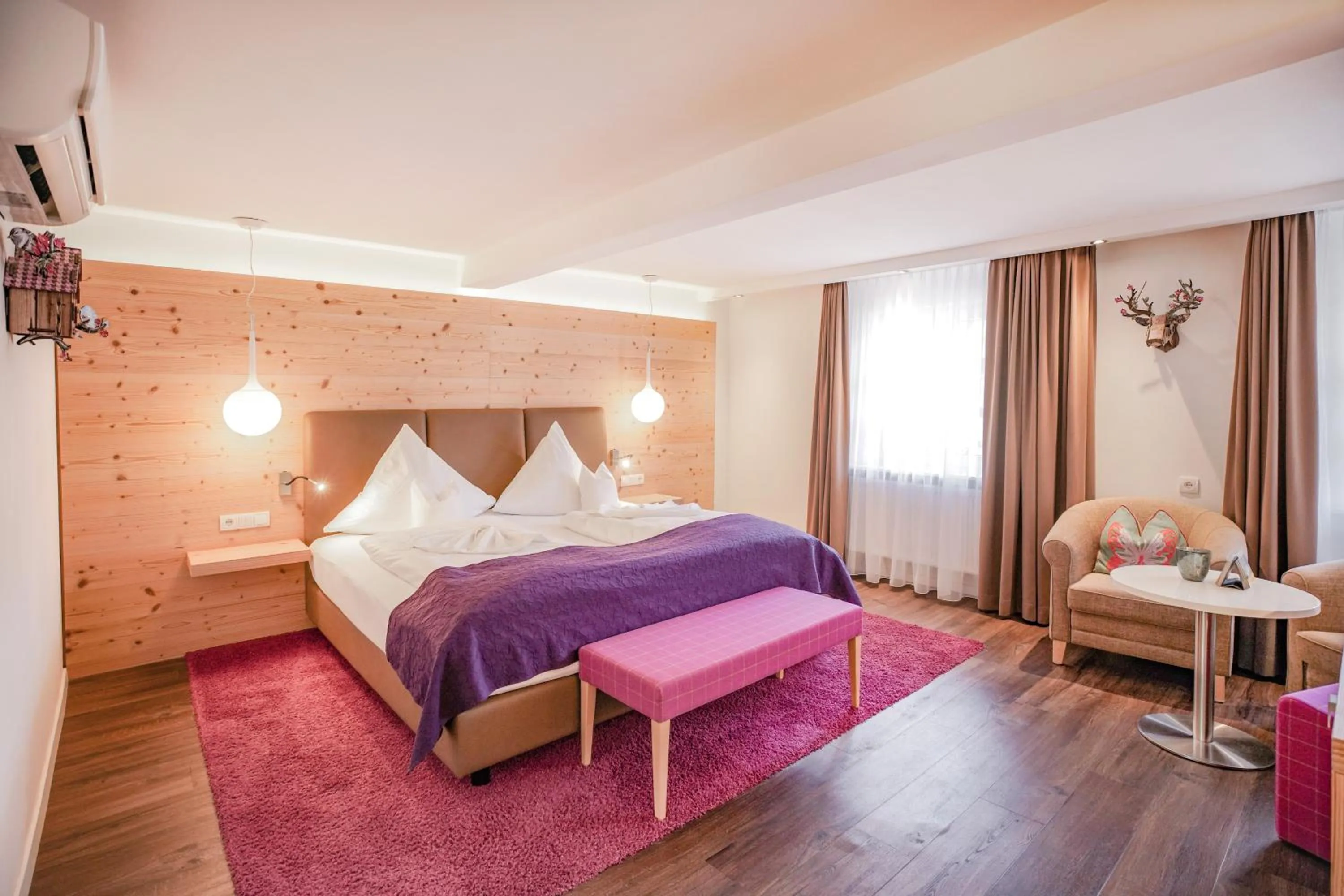 Bed in Hotel Restaurant Der Engel, Sasbachwalden