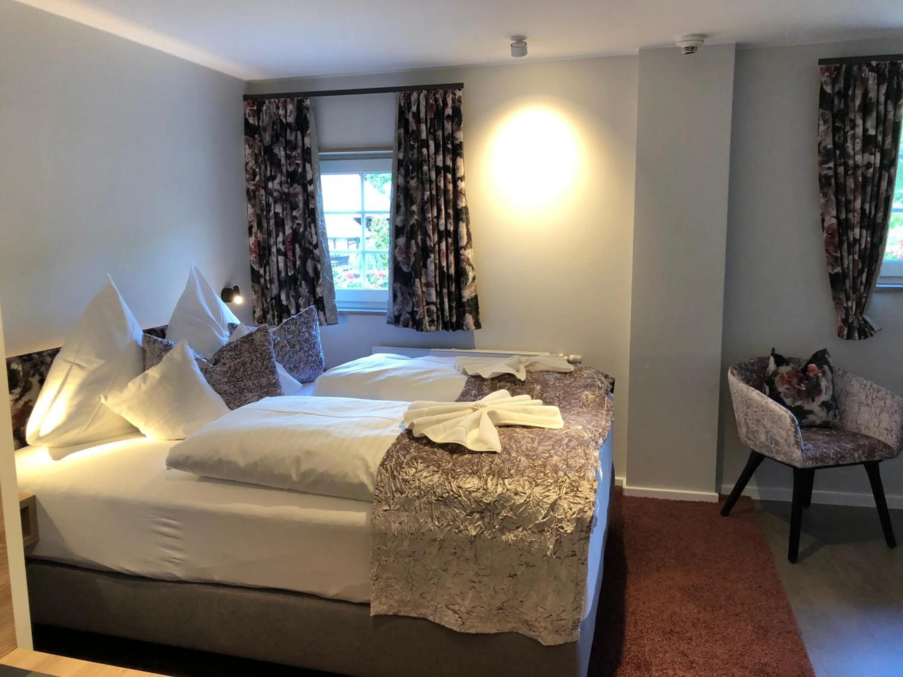 Bed in Hotel Restaurant Der Engel, Sasbachwalden